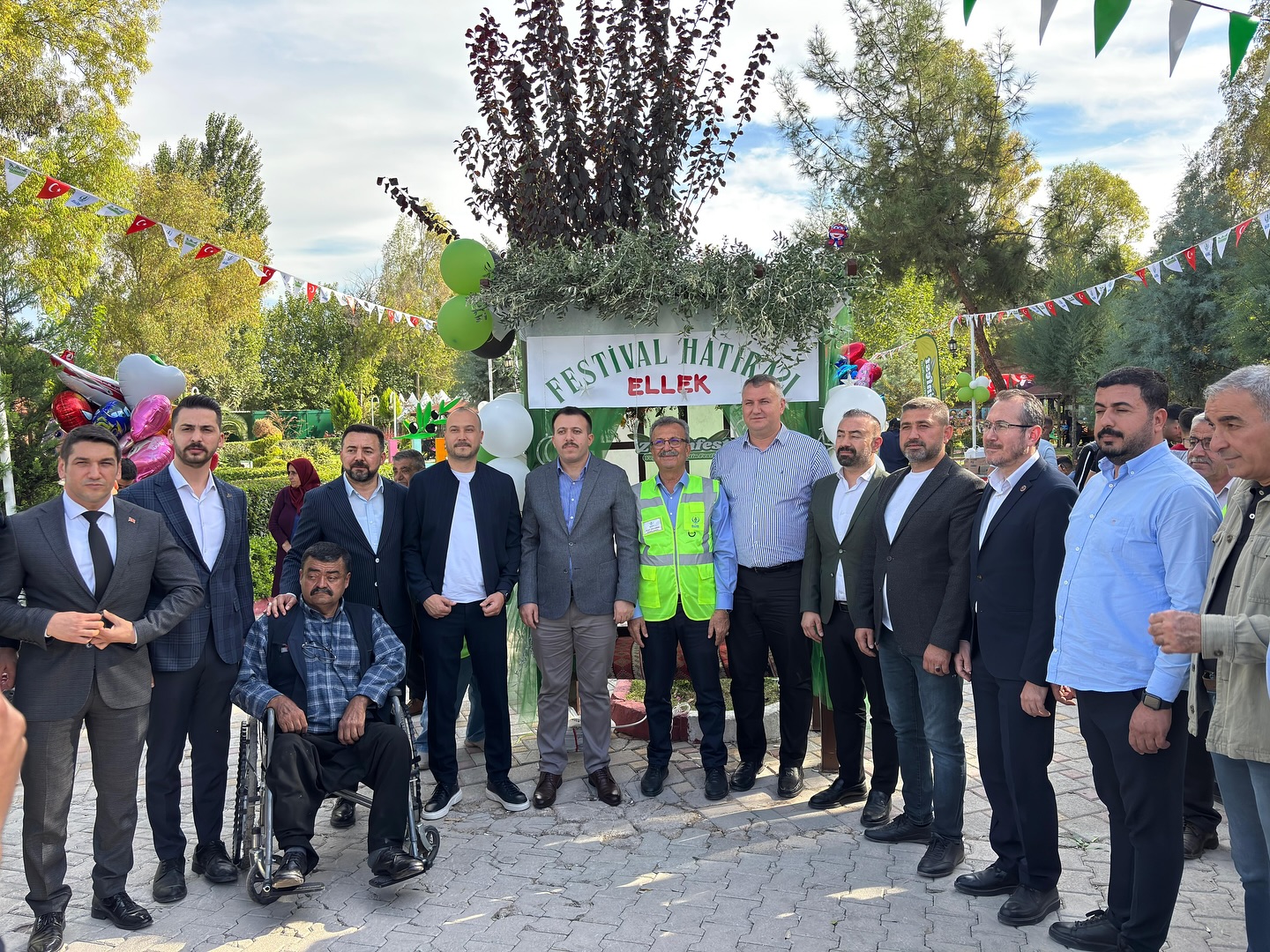 Başkan Mustafa İba Zeytin Festivali’ne Katıldı2