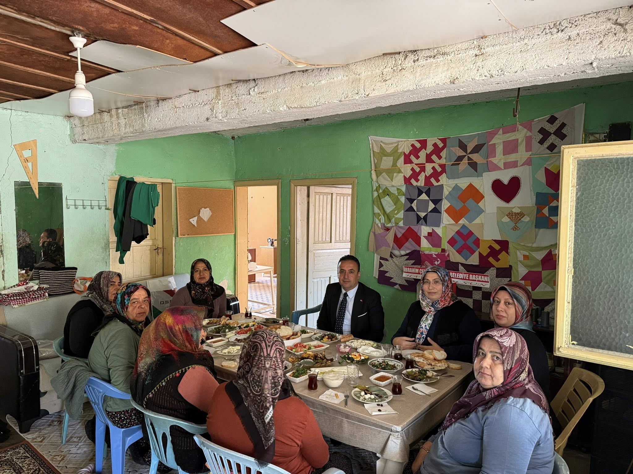 Başkan Yeşilyurt Mahallesi'ndeki Kadın Kursuna Ziyaret Etti2