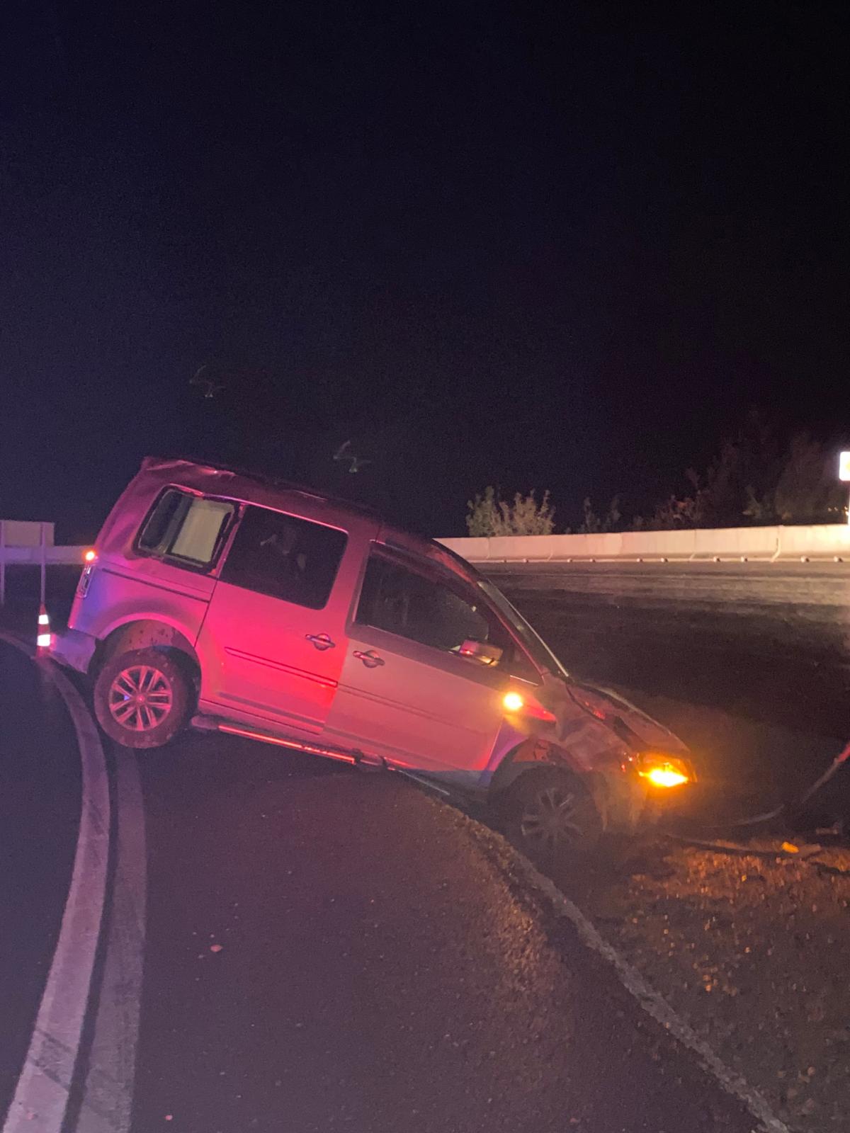 D 400 Karayolu’nda Kaza Alarmı Düziçi – Bahçe İstikameti Trafiğe Kapandı (3)