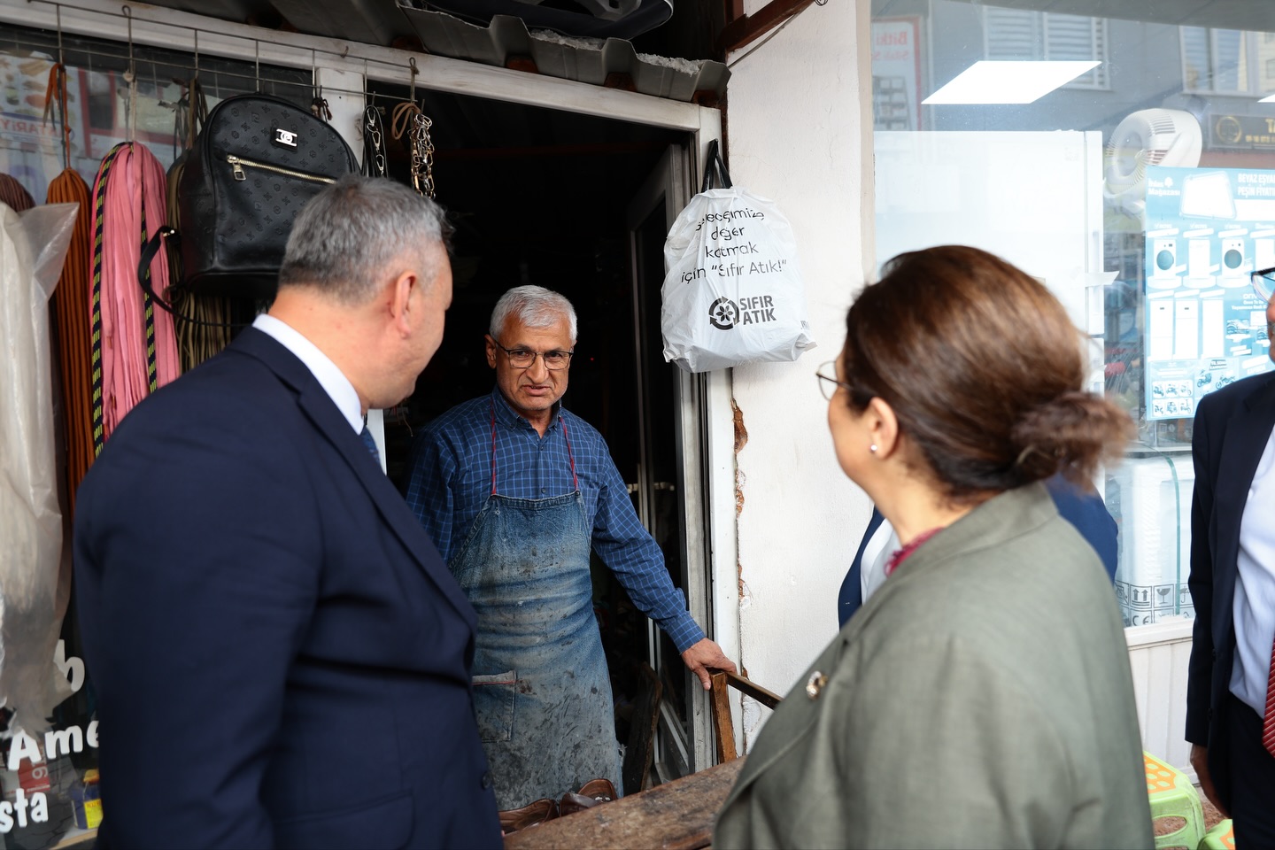 Derya Yanık Ve Ak Parti Heyeti Düziçi’nde Ziyaretlerde Bulundu (2)