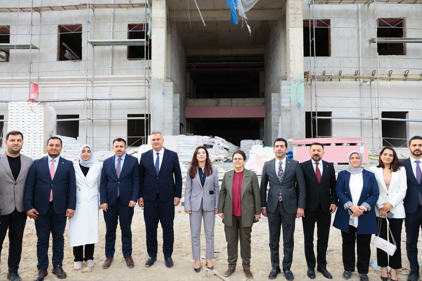 Derya Yanık Ve Ak Parti Heyeti Düziçi’nde Ziyaretlerde Bulundu (4)