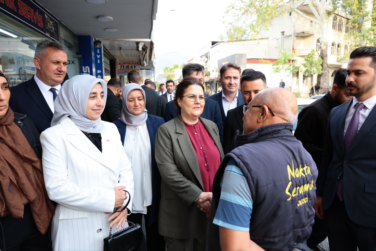 Derya Yanık Ve Ak Parti Heyeti Düziçi’nde Ziyaretlerde Bulundu (7)