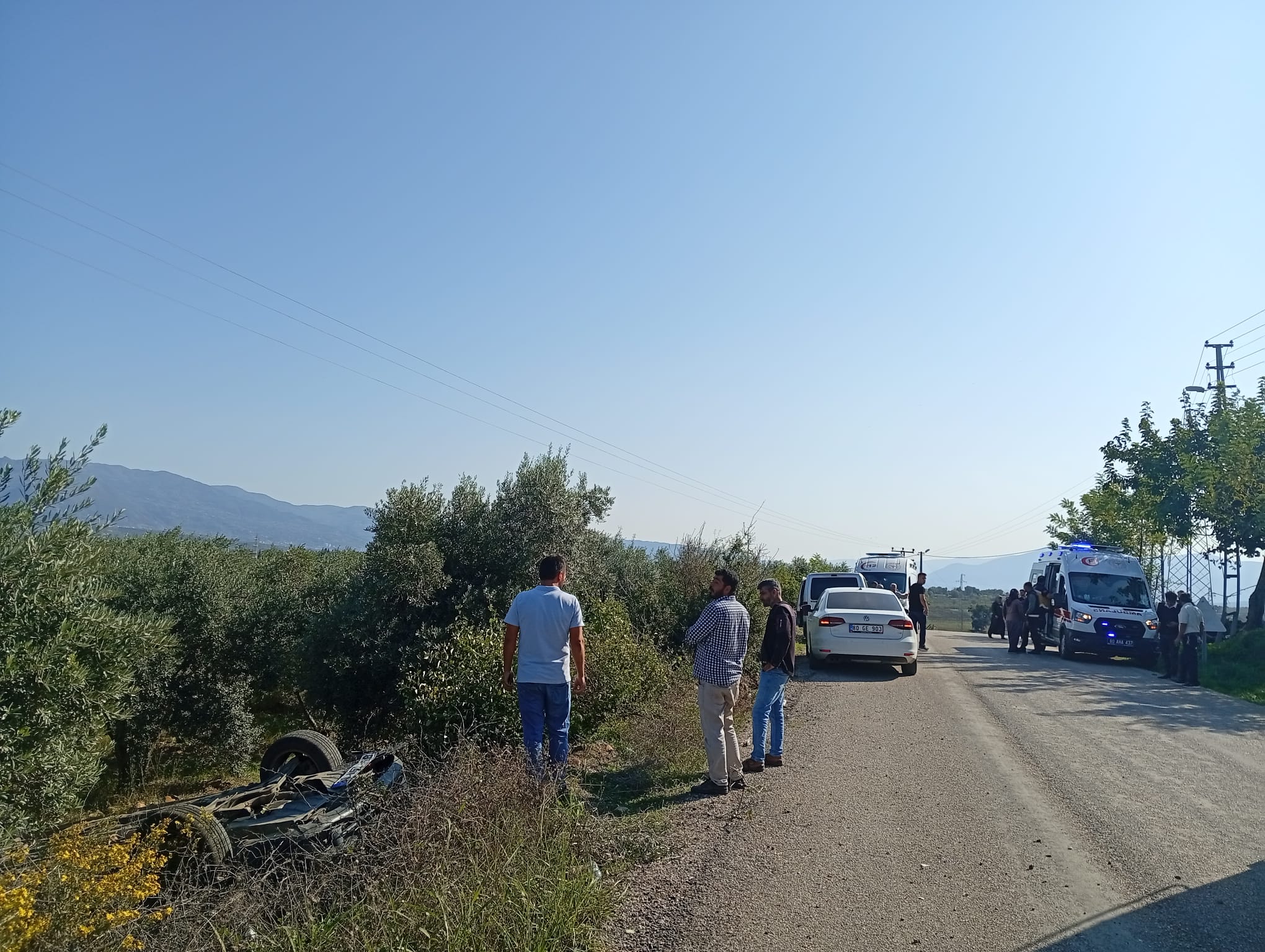 Düziçi’nde Kadın Sürücü Kaza Yaptı İtfaiye Kurtardı (1)