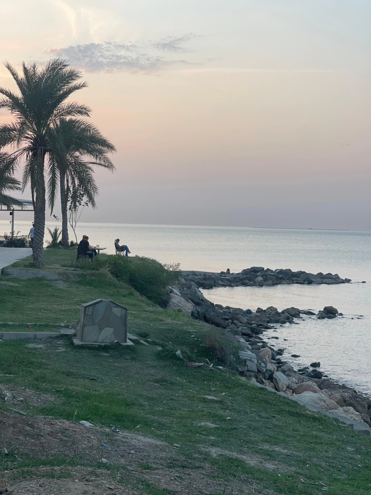 Güneş Denize Veda Ederken, Dolunay Gökyüzünü Aydınlattı (1)