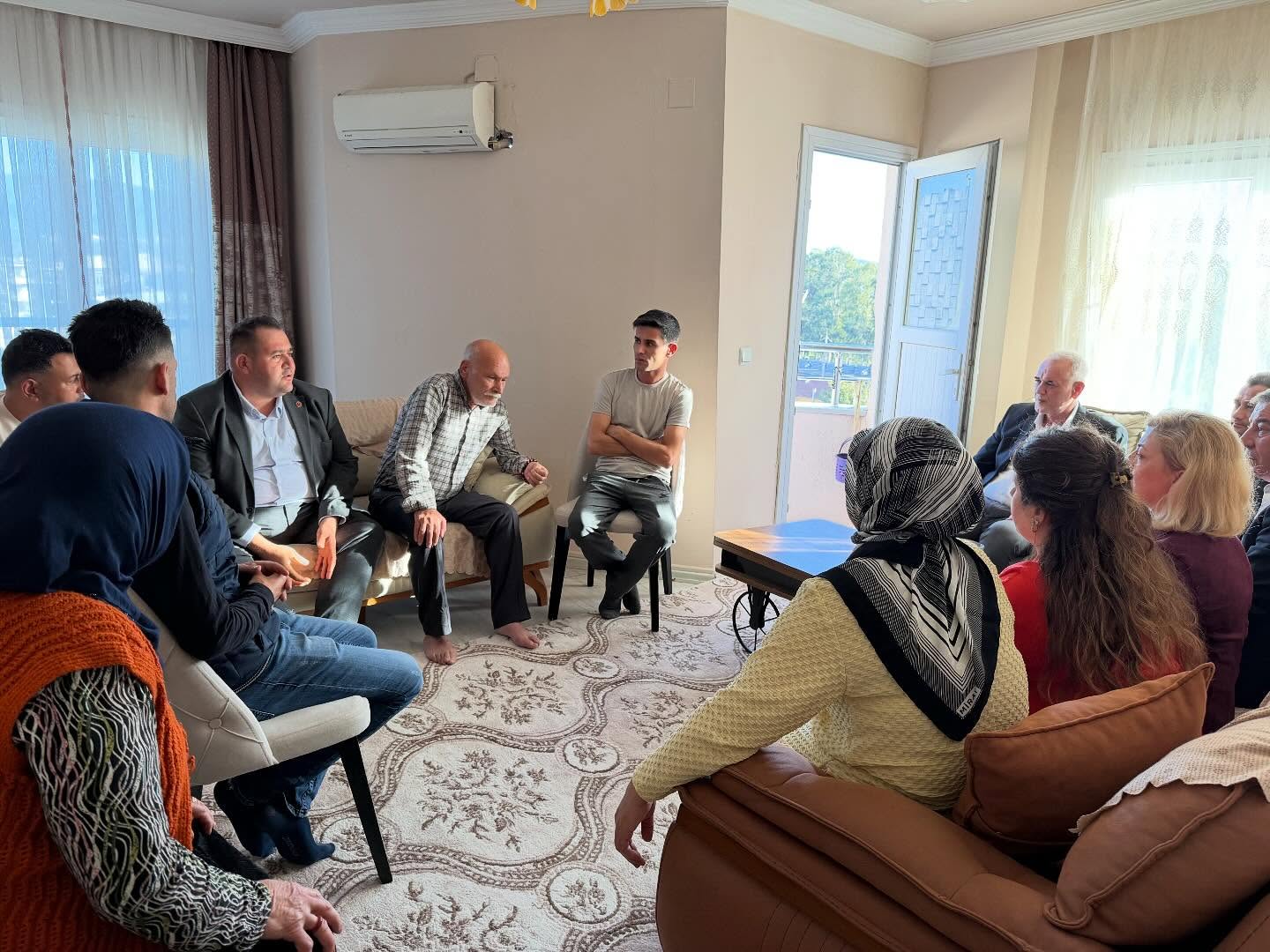 İl Genel Meclis Üyesi Acı Her Gönülde Üç Hilalin Iziyle Yürüyoruz (2)