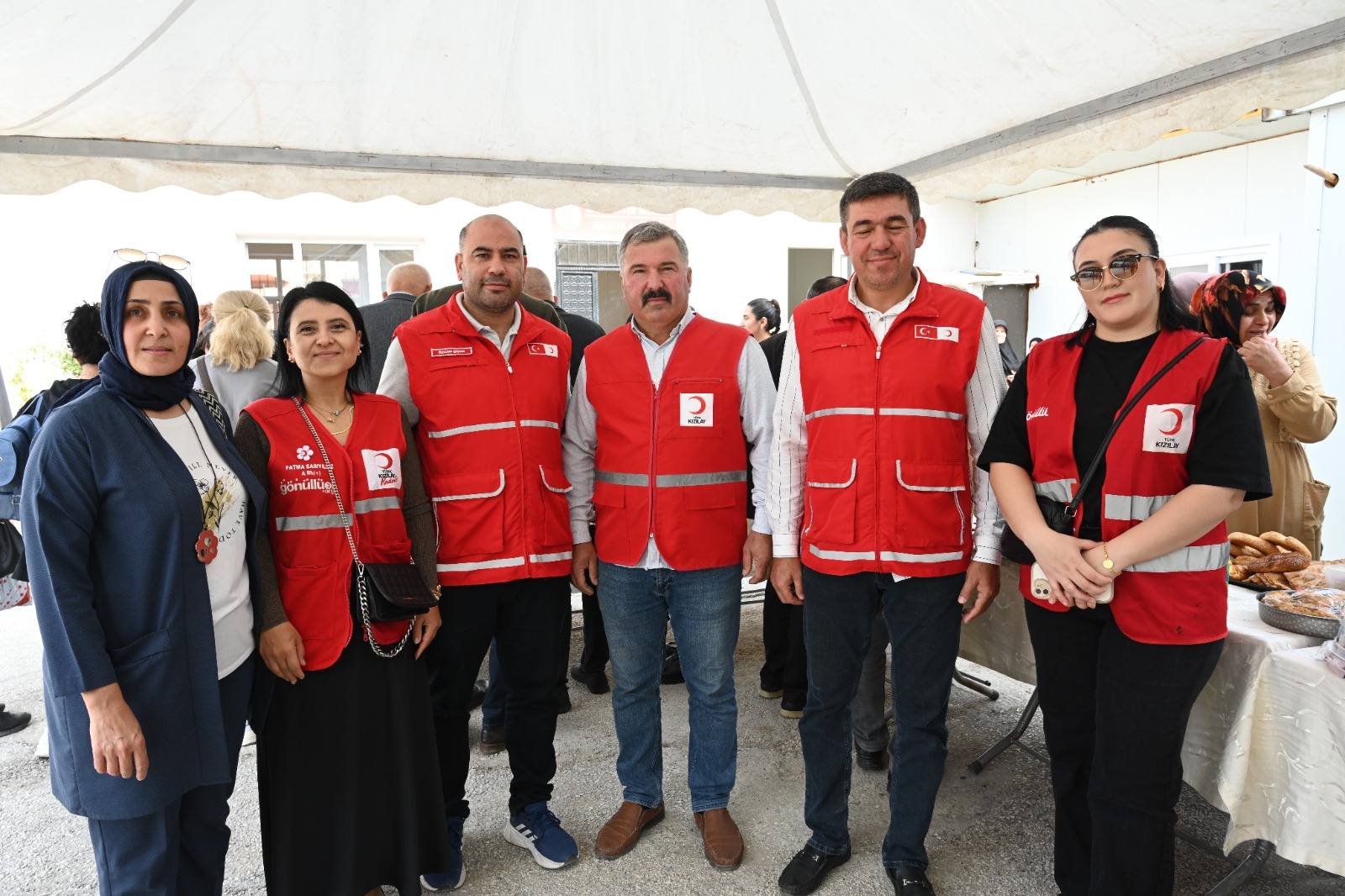 Kadirli’de Adem Ve Halk Eğitim Merkezi’nden Gazze’ye Destek Kermesi (2)