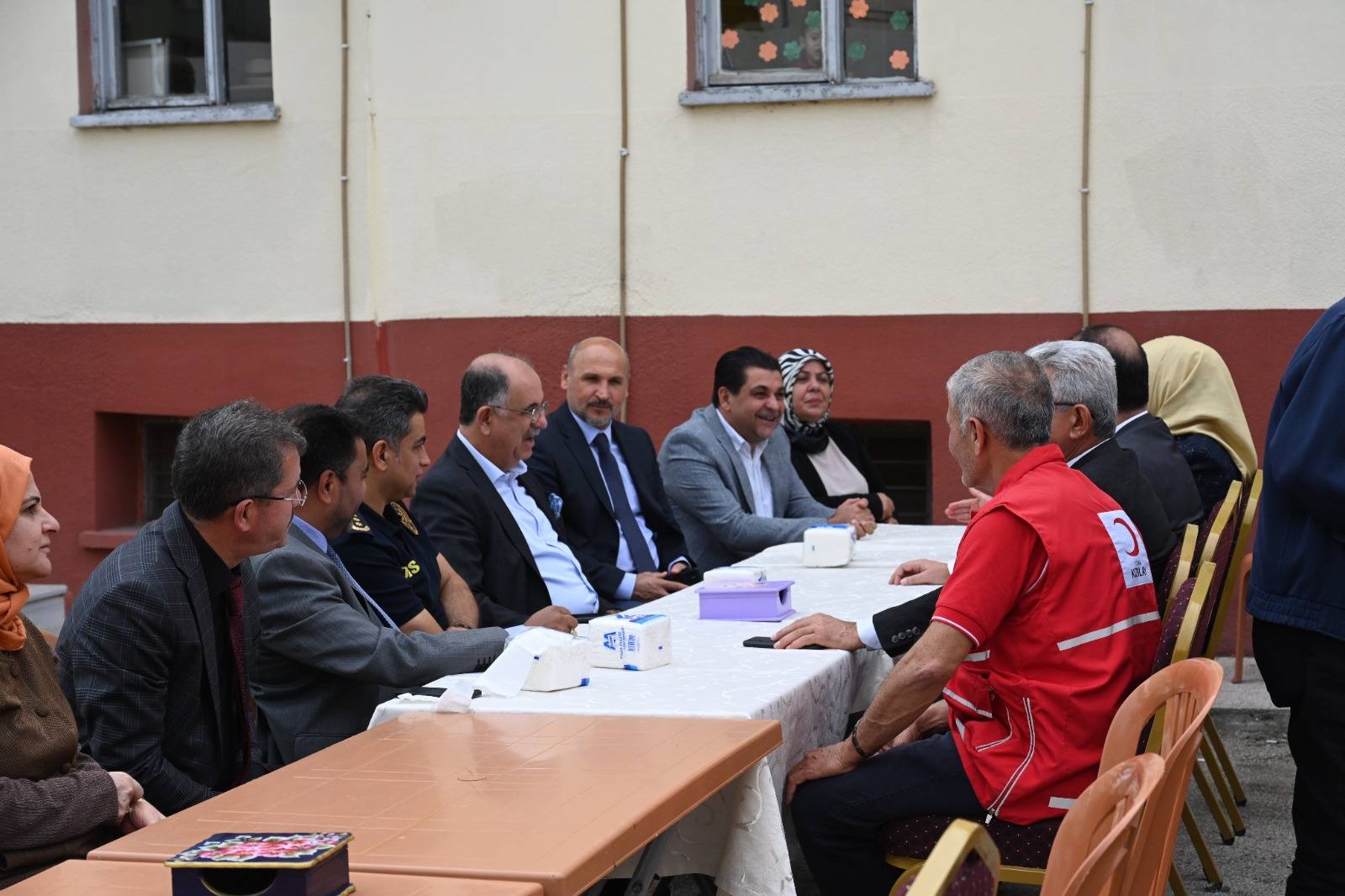 Kadirli’de Adem Ve Halk Eğitim Merkezi’nden Gazze’ye Destek Kermesi (6)