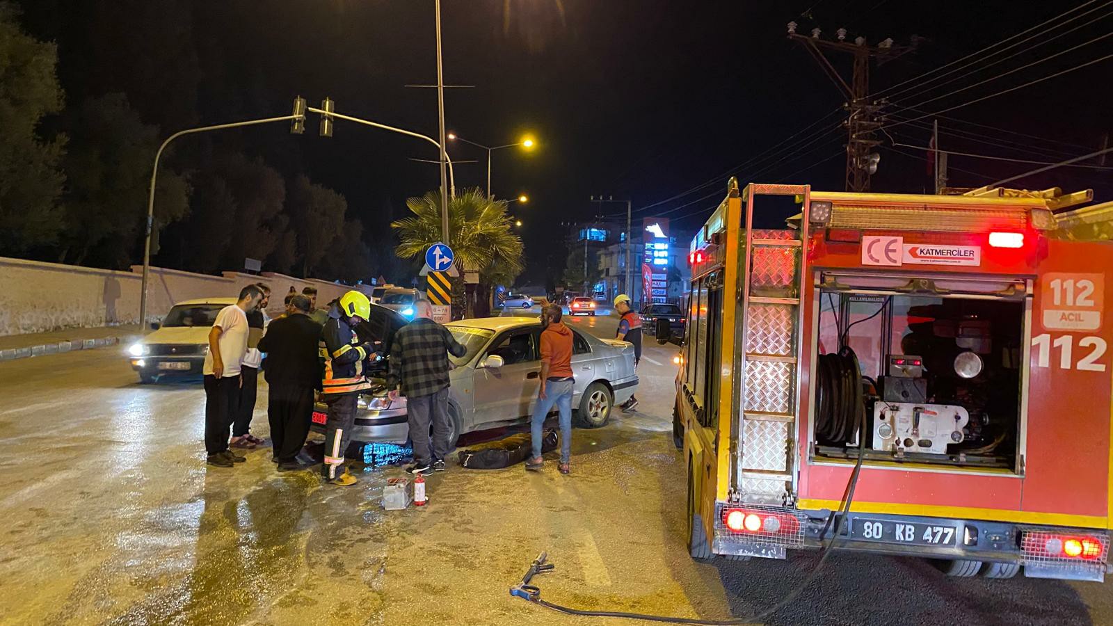 Kadirli’de Araç Alev Aldı (1)