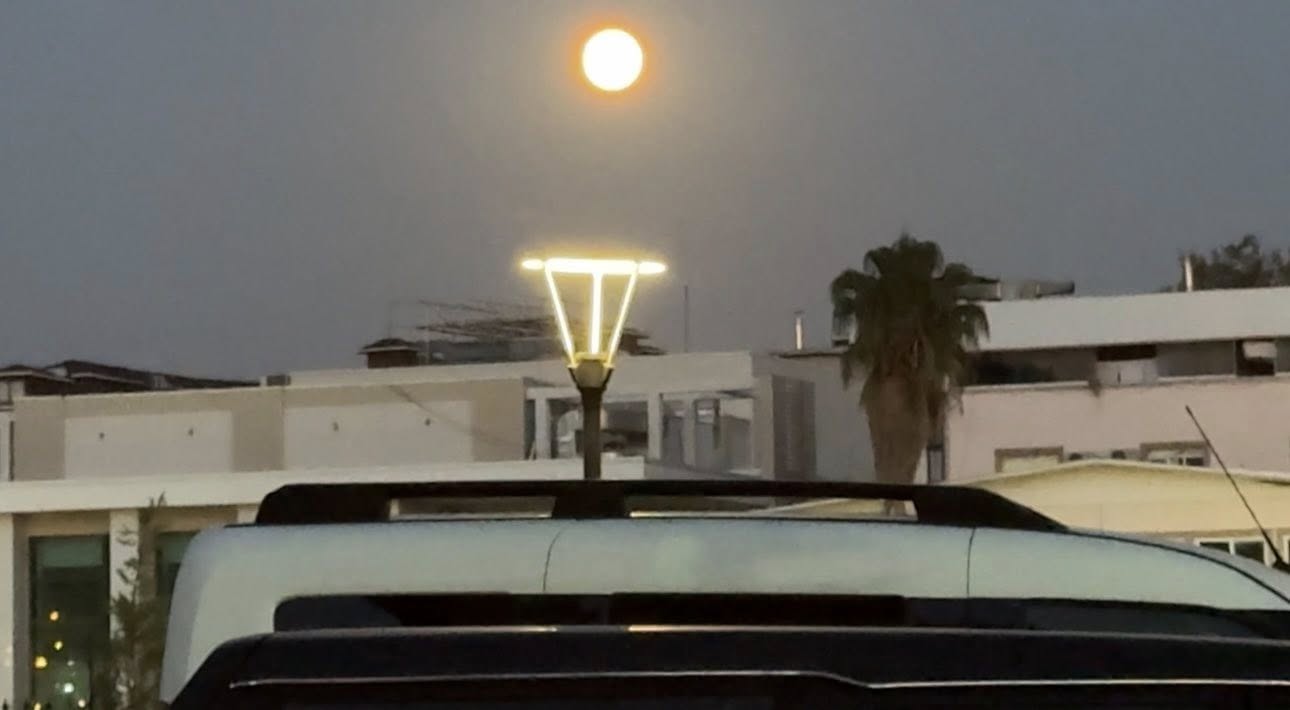 Kadirli’de Büyüleyen Dolunay Manzarası (2)