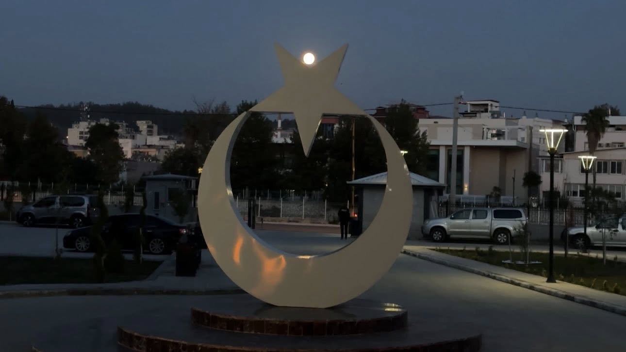 Kadirli’de Büyüleyen Dolunay Manzarası (5)