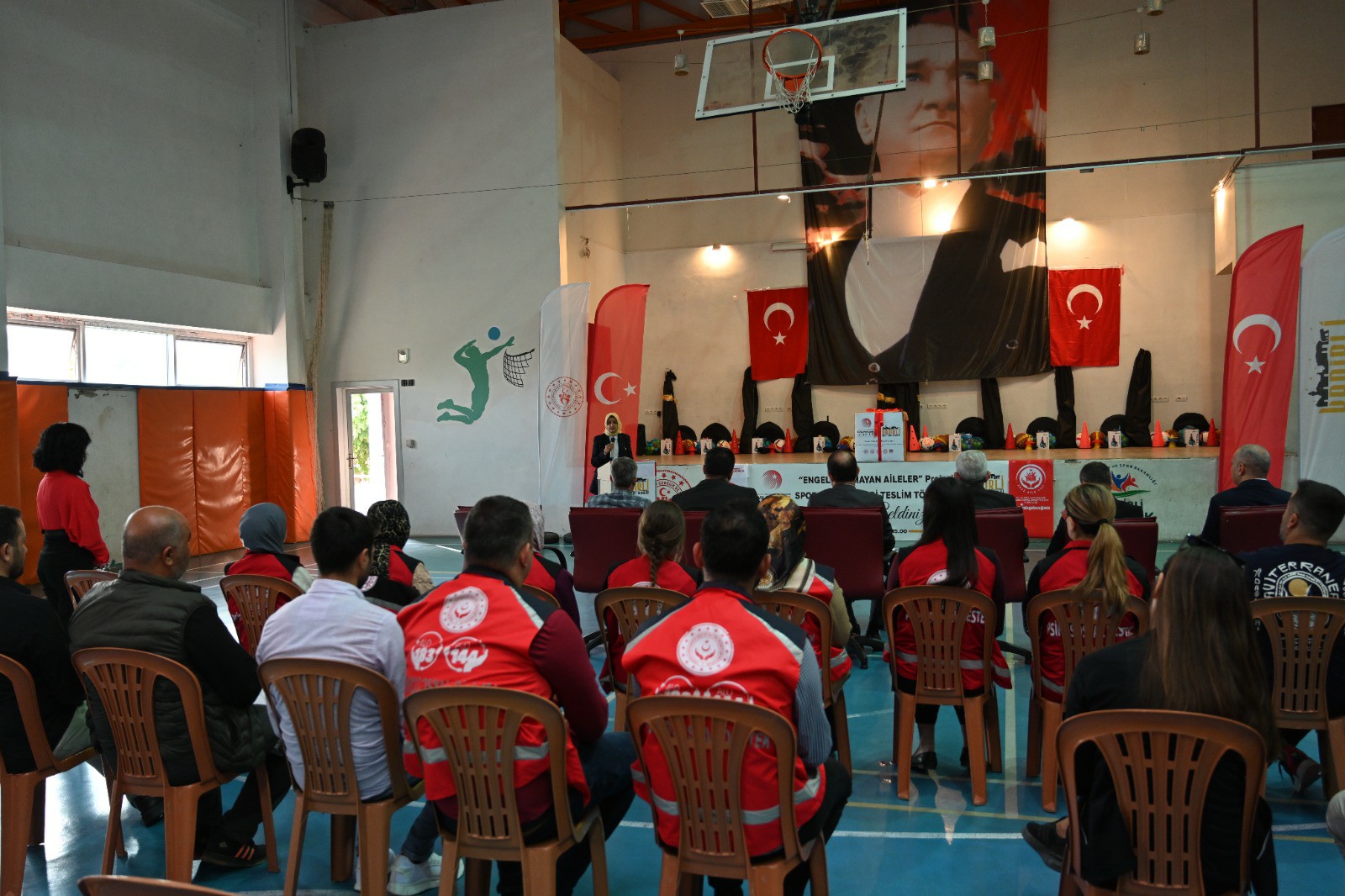 Kadirli’de “Engel Tanımayan Aileler”E Spor Desteği (4)