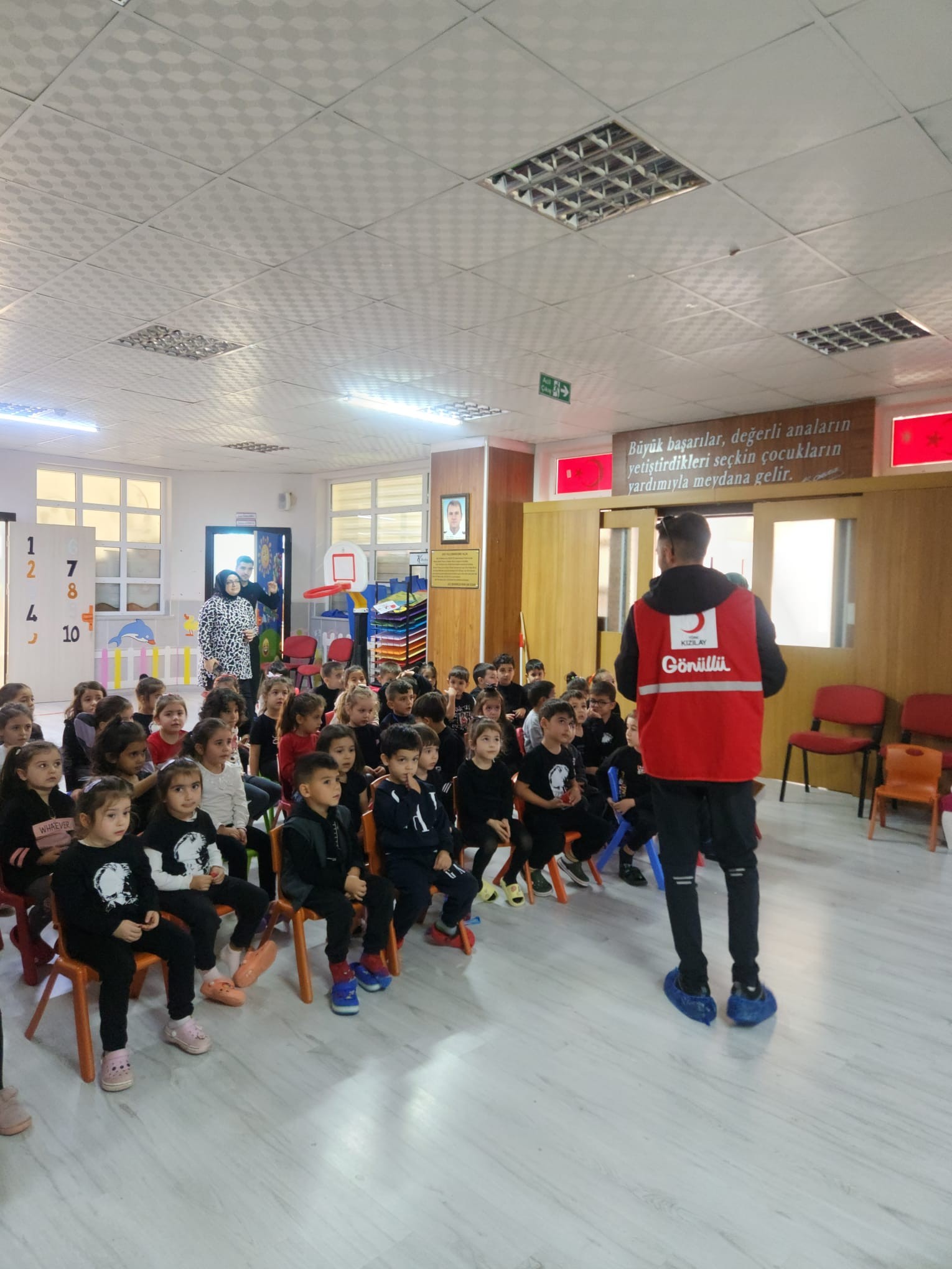 Kadirli’de Minik Kalpler Kızılay’la Buluştu (4)