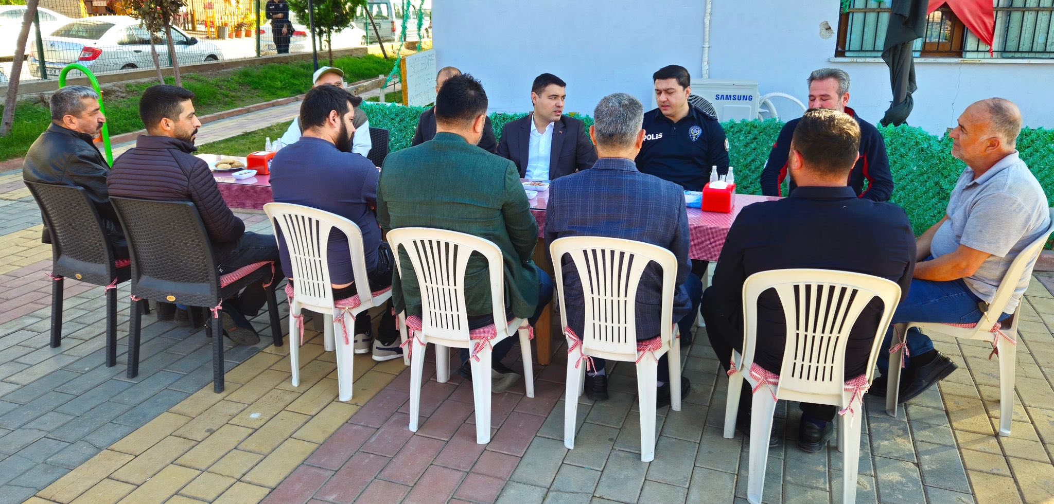 Kaymakam Özer Ve Başkan Uyutmaz Toprakkale Esnafını Ziyaret Etti (1)