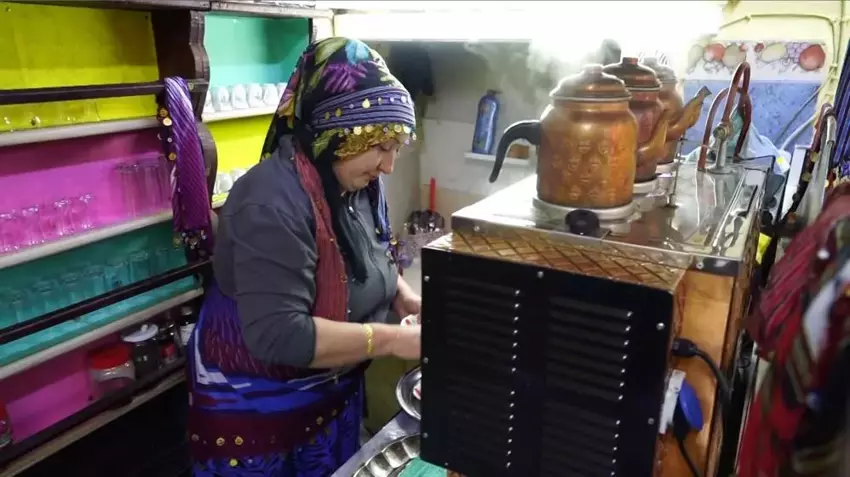 Memleketinde Yayla Çay Ocağı Açan Kadın Girişimci İlgi Çekti2