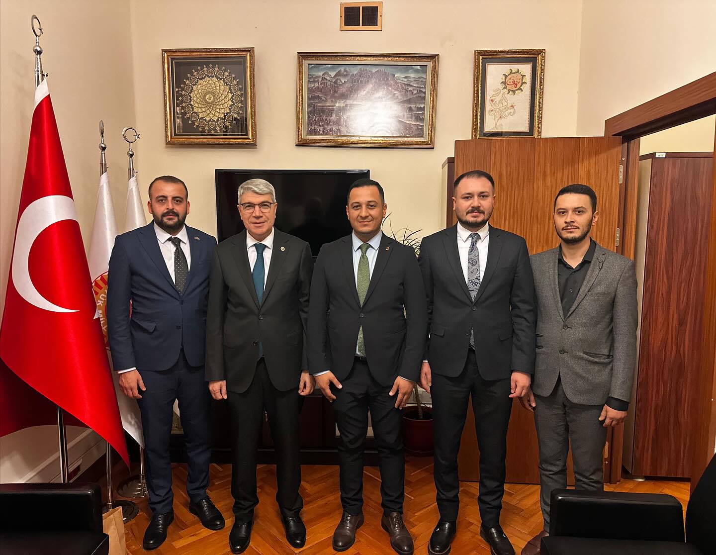 Milletvekili Seydi Gülsoy, Gençlik Kolları Heyetini Tbmm’de Ağırladı (2)