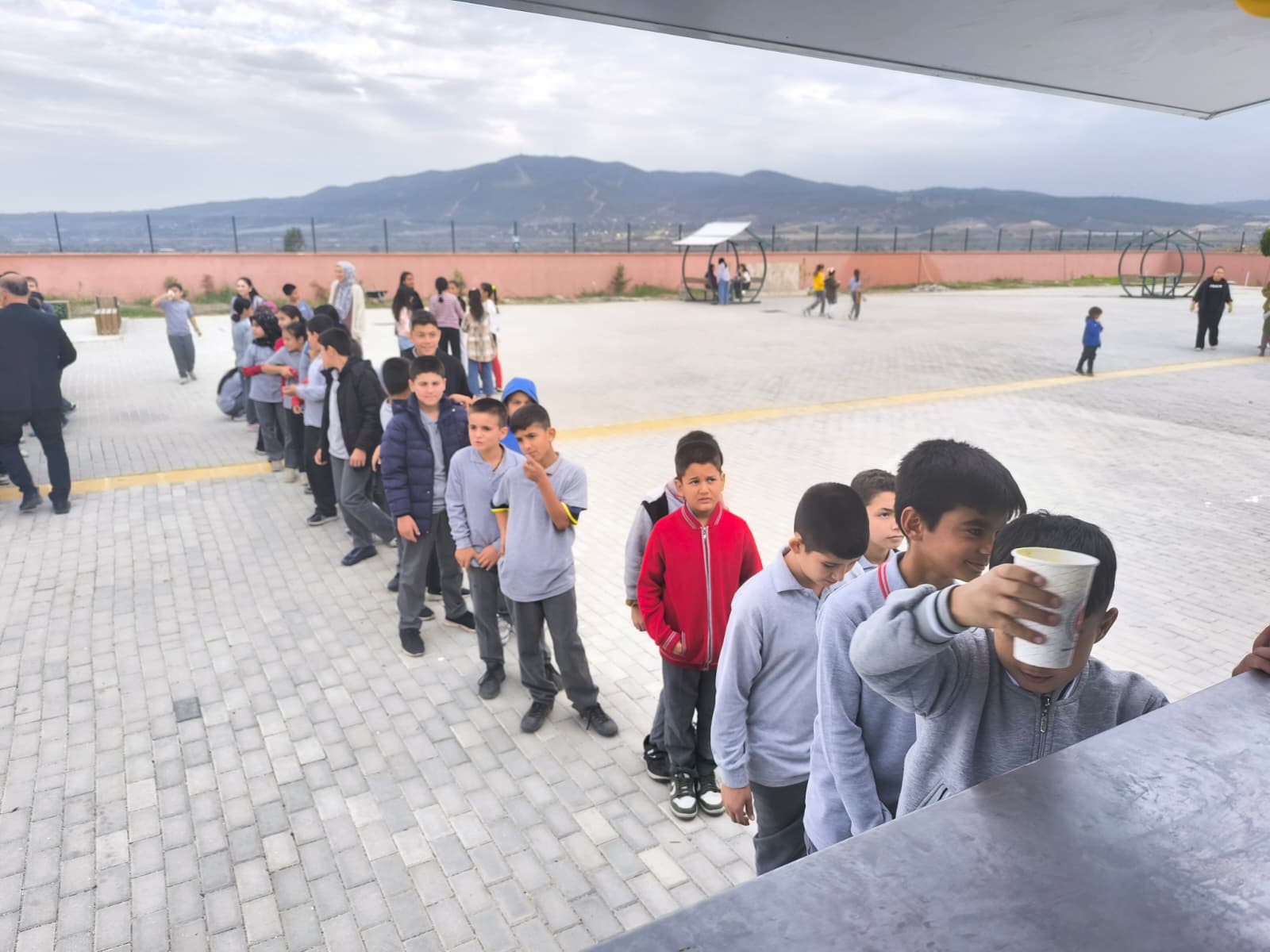 Osmaniye İl Müftülüğü’nden Öğrencilere Sıcak İkram2