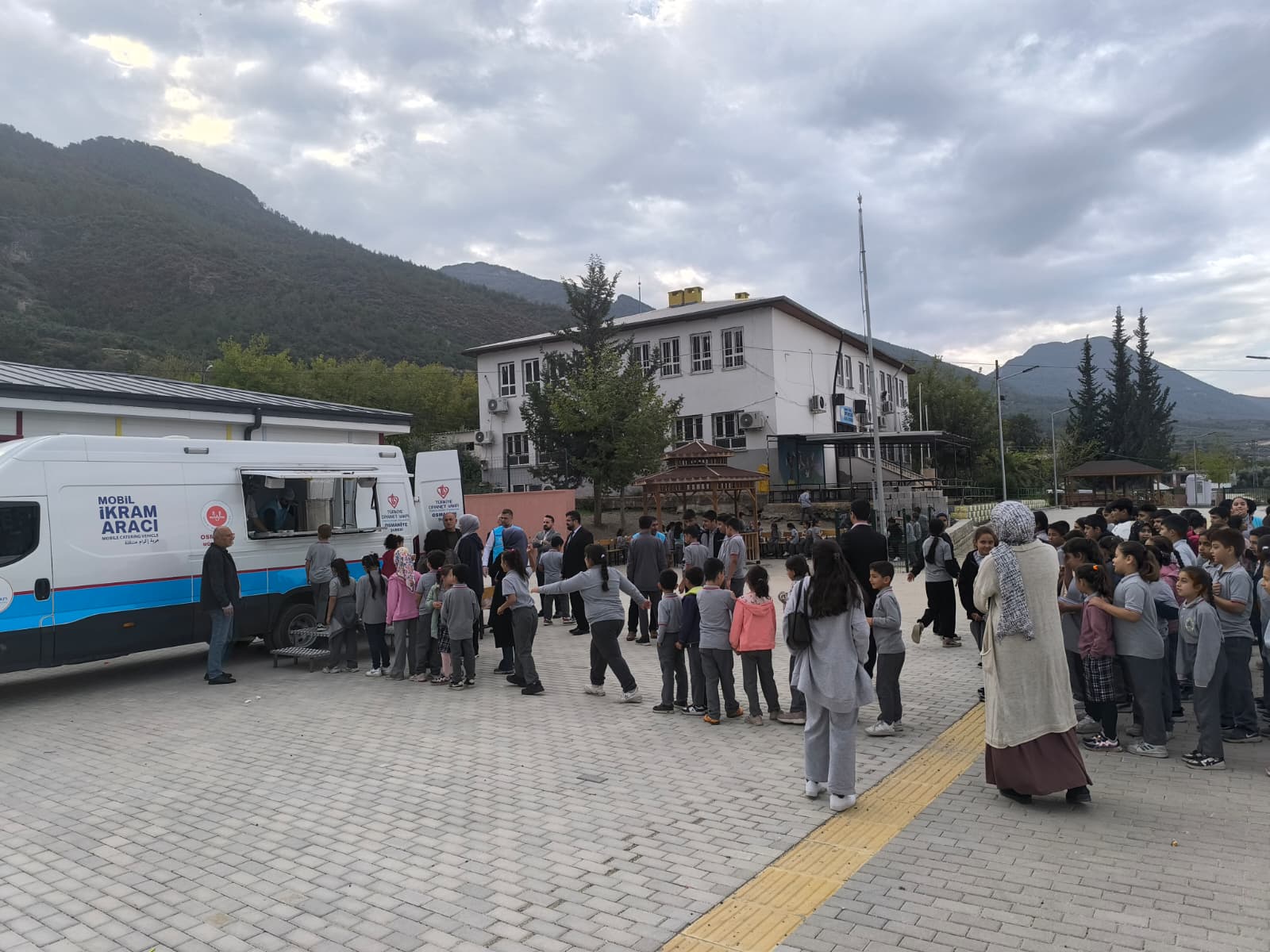 Osmaniye İl Müftülüğü’nden Öğrencilere Sıcak İkram6