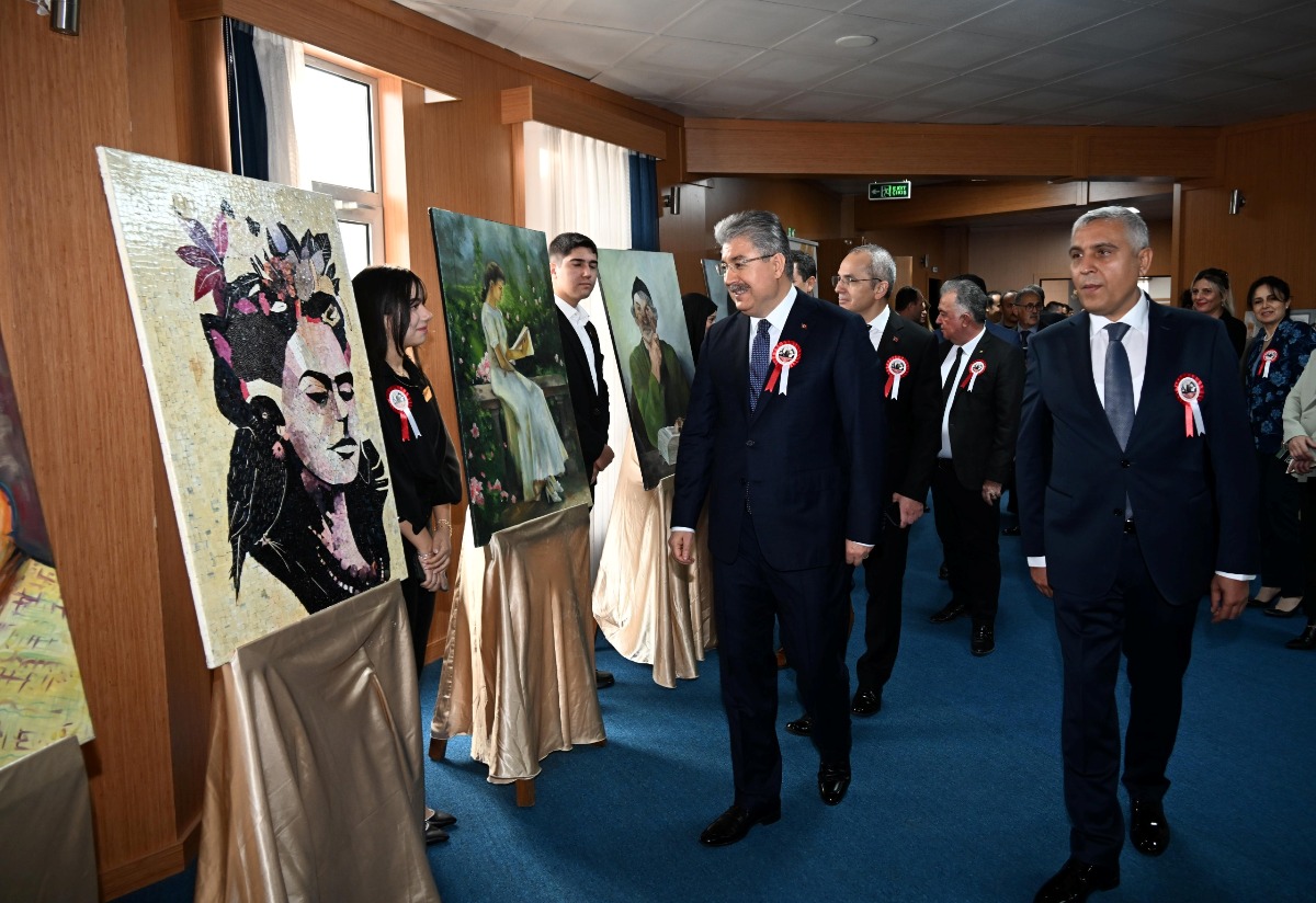 Osmaniye’de 24 Kasım Öğretmenler Günü Coşkuyla Kutlandı (2)