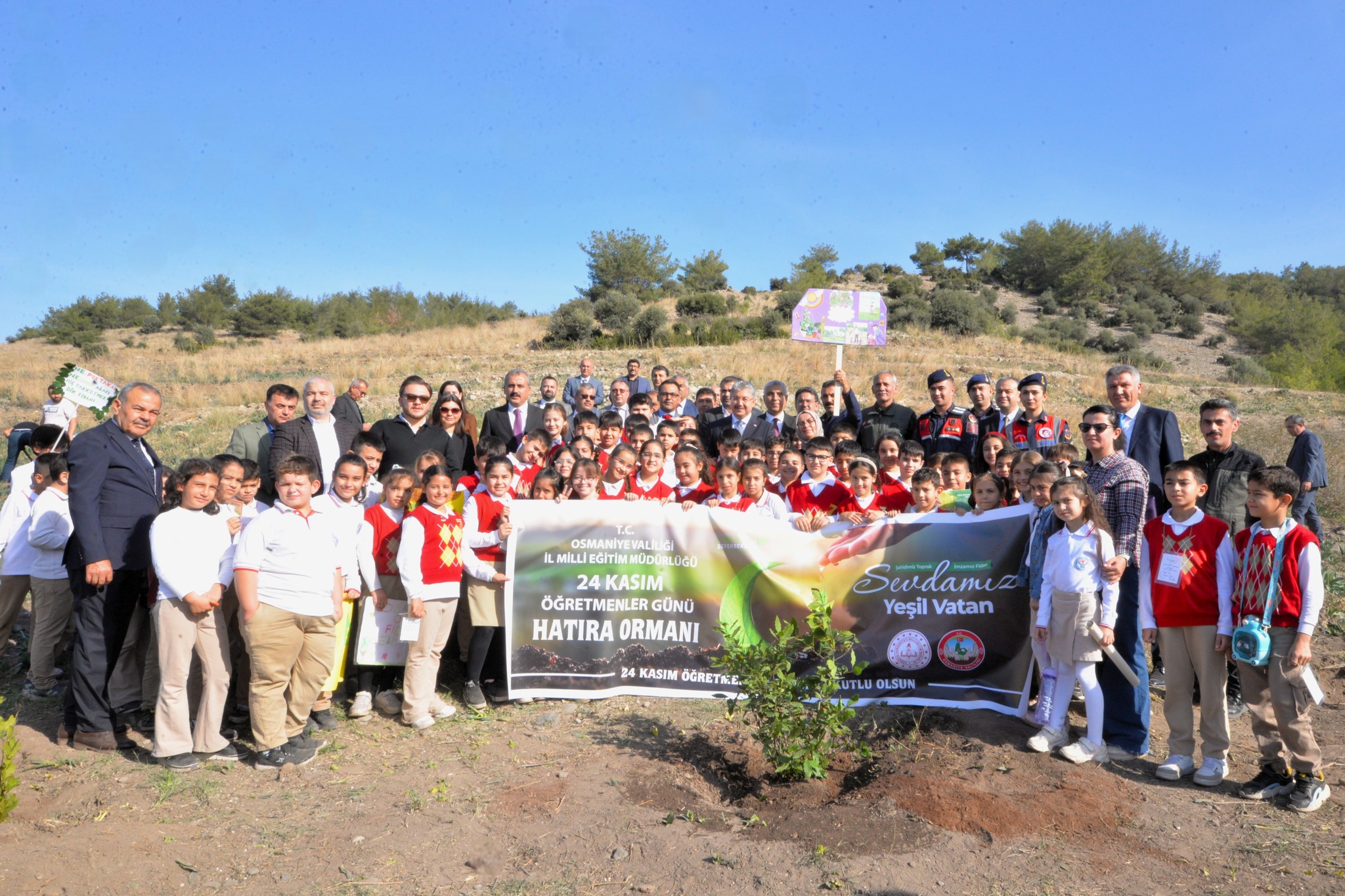 Osmaniye’de 24 Kasım Öğretmenler Günü Fidan Dikimi4
