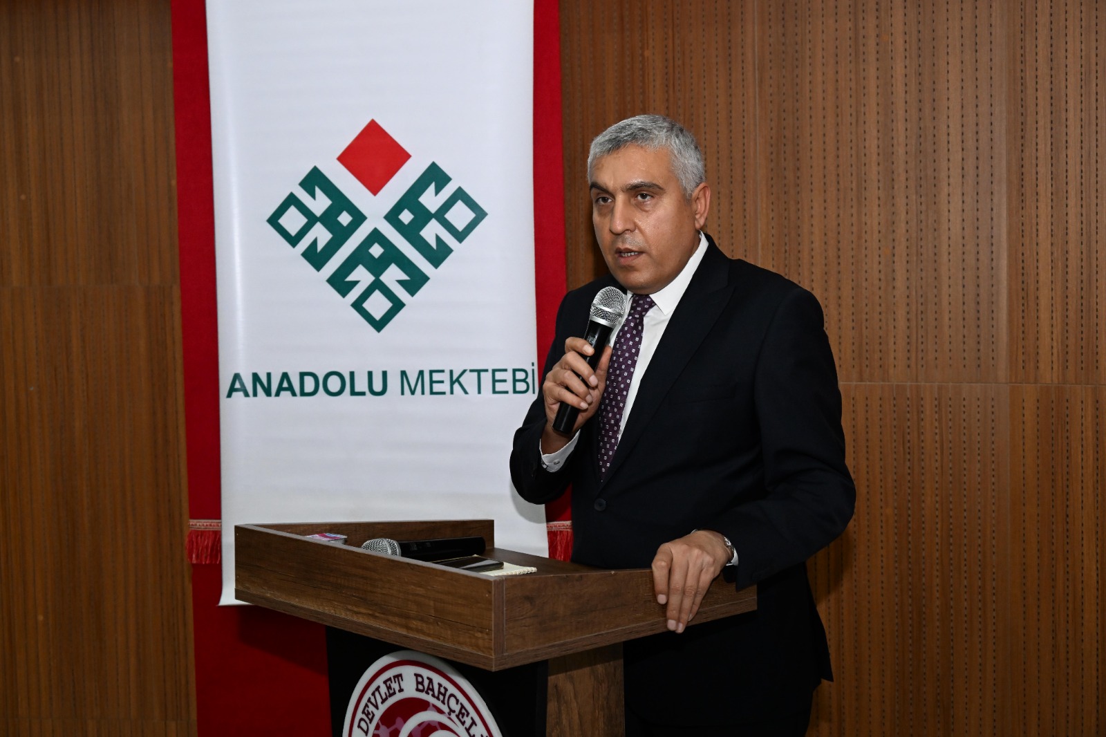 Osmaniye’de “Türk Dünyasının Ortak Değeri Cengiz Aytmatov” Paneli Düzenlendi (2)