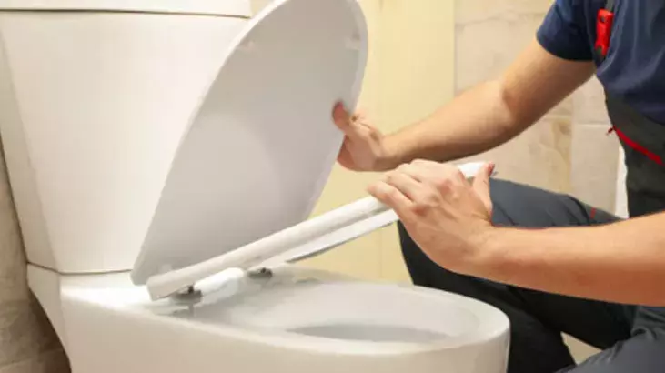 Osmaniyeliler İçin Klozet Kapağı Gevşemesine Pratik Çözüm7