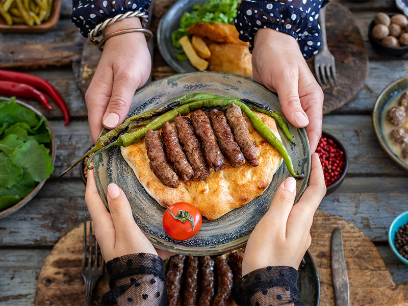Tekirdağ Köftesi İstanbul Sofralarında Lezzet Ve Gelenek4
