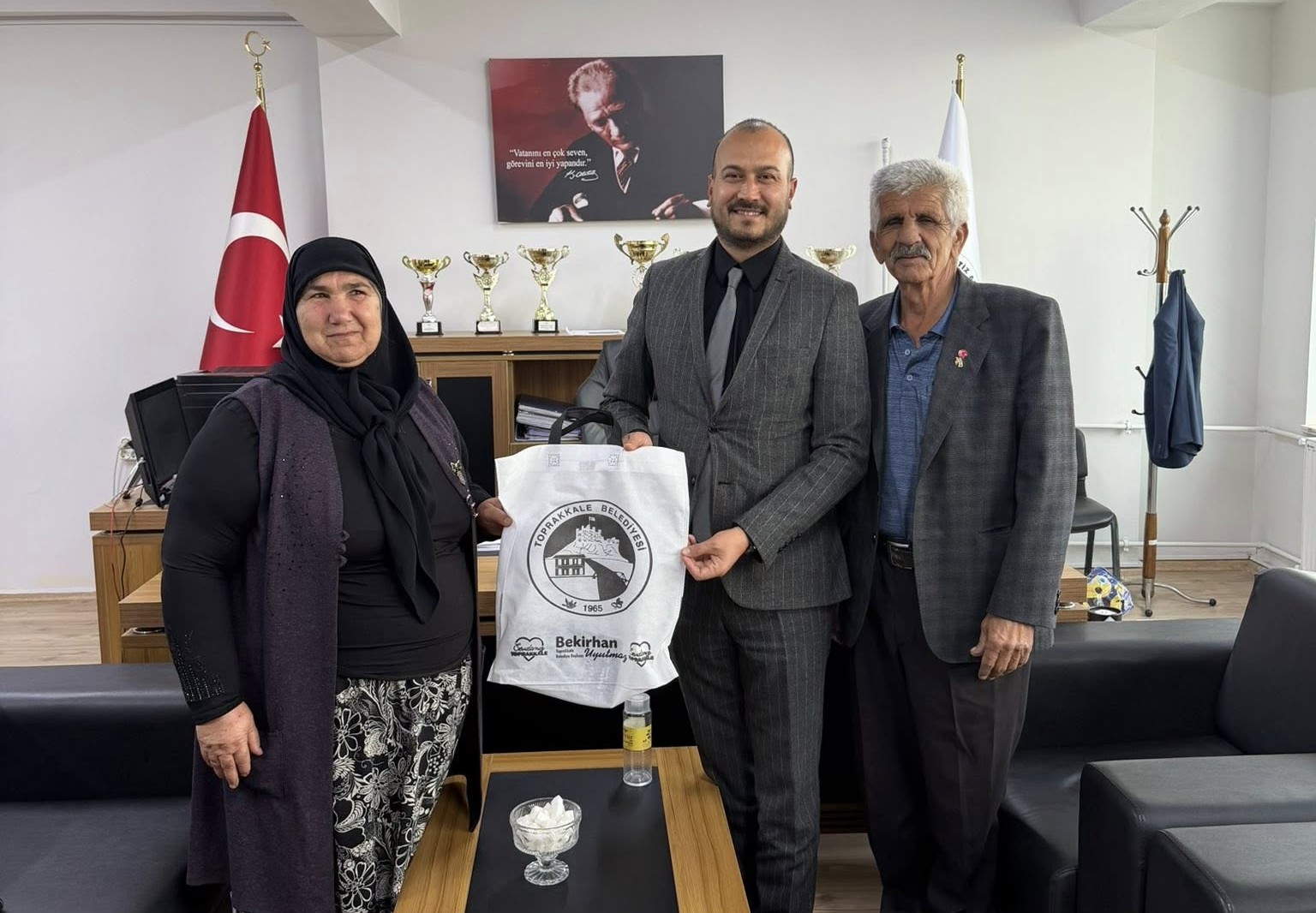 Toprakkale Belediye Başkanı Öğretmenleri Ziyaret Etti (6)