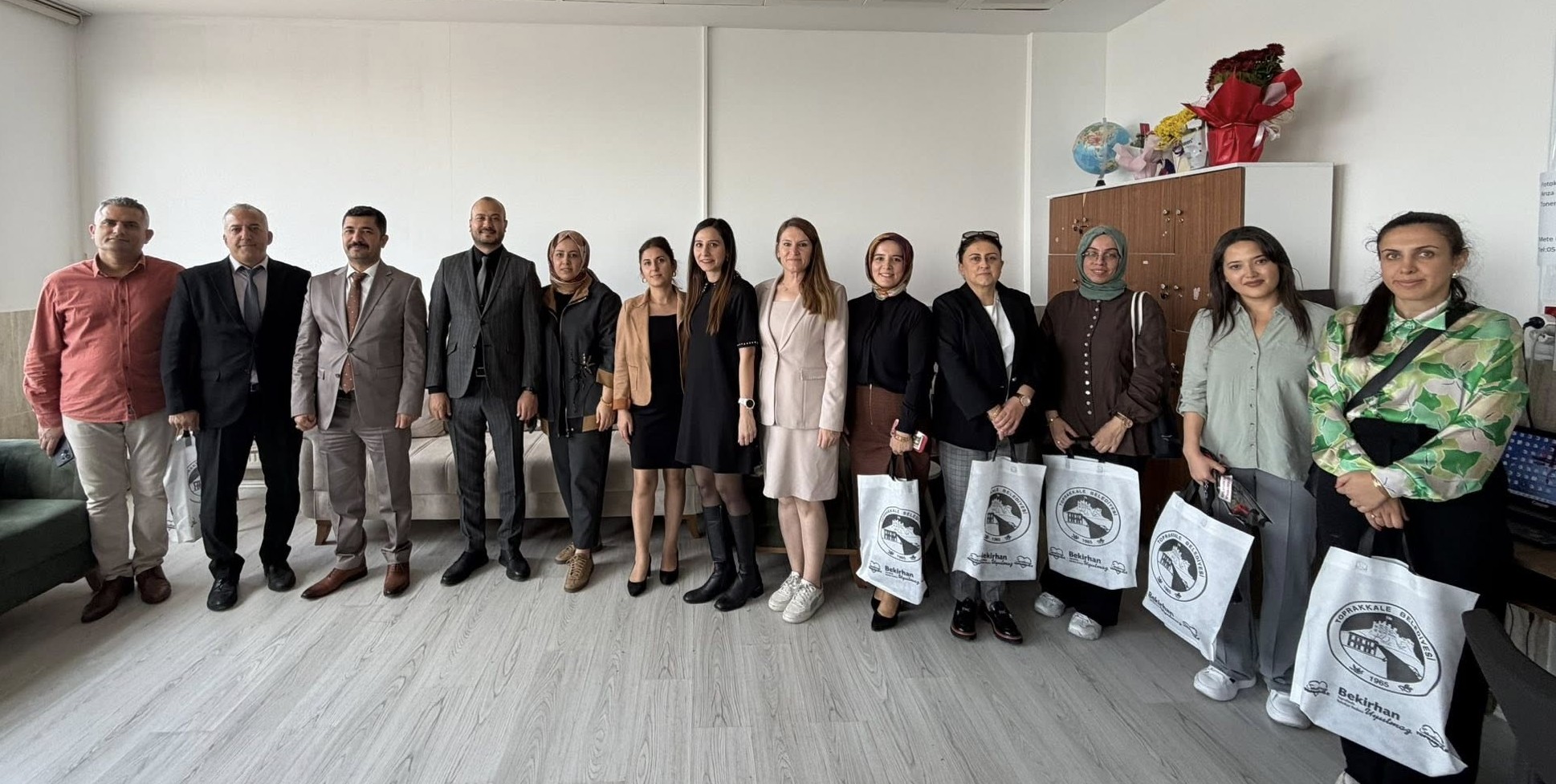 Toprakkale Belediye Başkanı Öğretmenleri Ziyaret Etti (9)