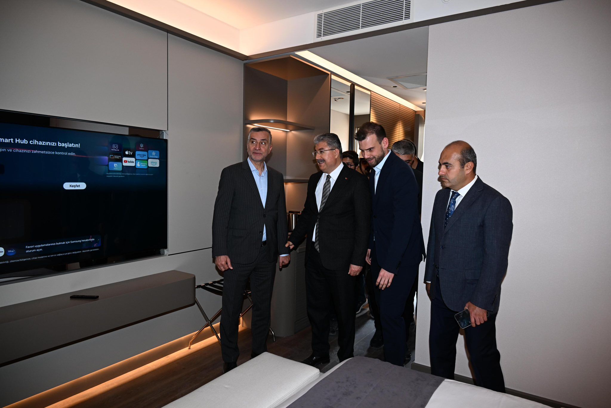 Vali Yılmaz Osb’deki Beş Yıldızlı Otel İnşaatını İnceledi2