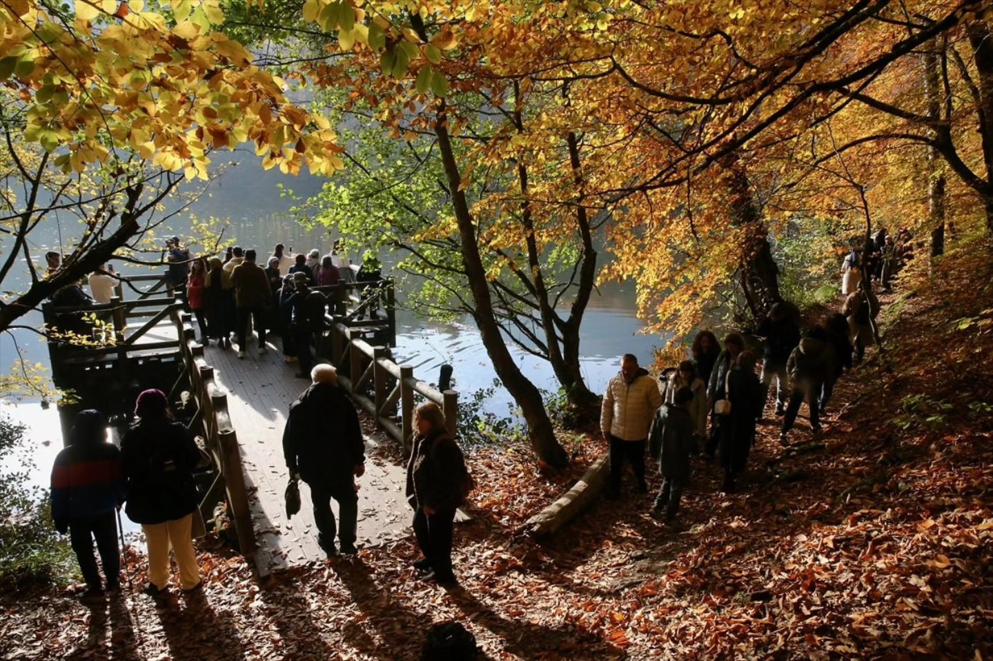 Yedigöller Sonbaharda Renk Cümbüşüyle Büyülüyor (1)