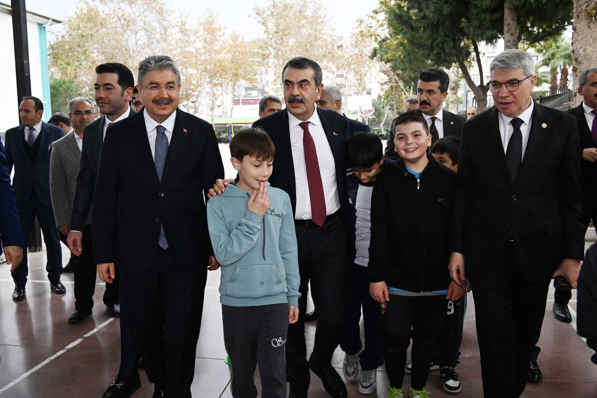 Bakan Tekin’den Okul Ziyareti Saimbey Ortaokulu’nda Eğitim Buluşması (4)