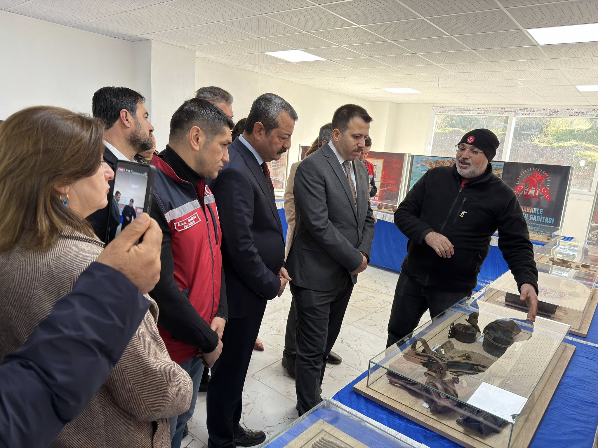 Başkan Aksoy Çanakkale Gezici Müze Sergisini Açtı4