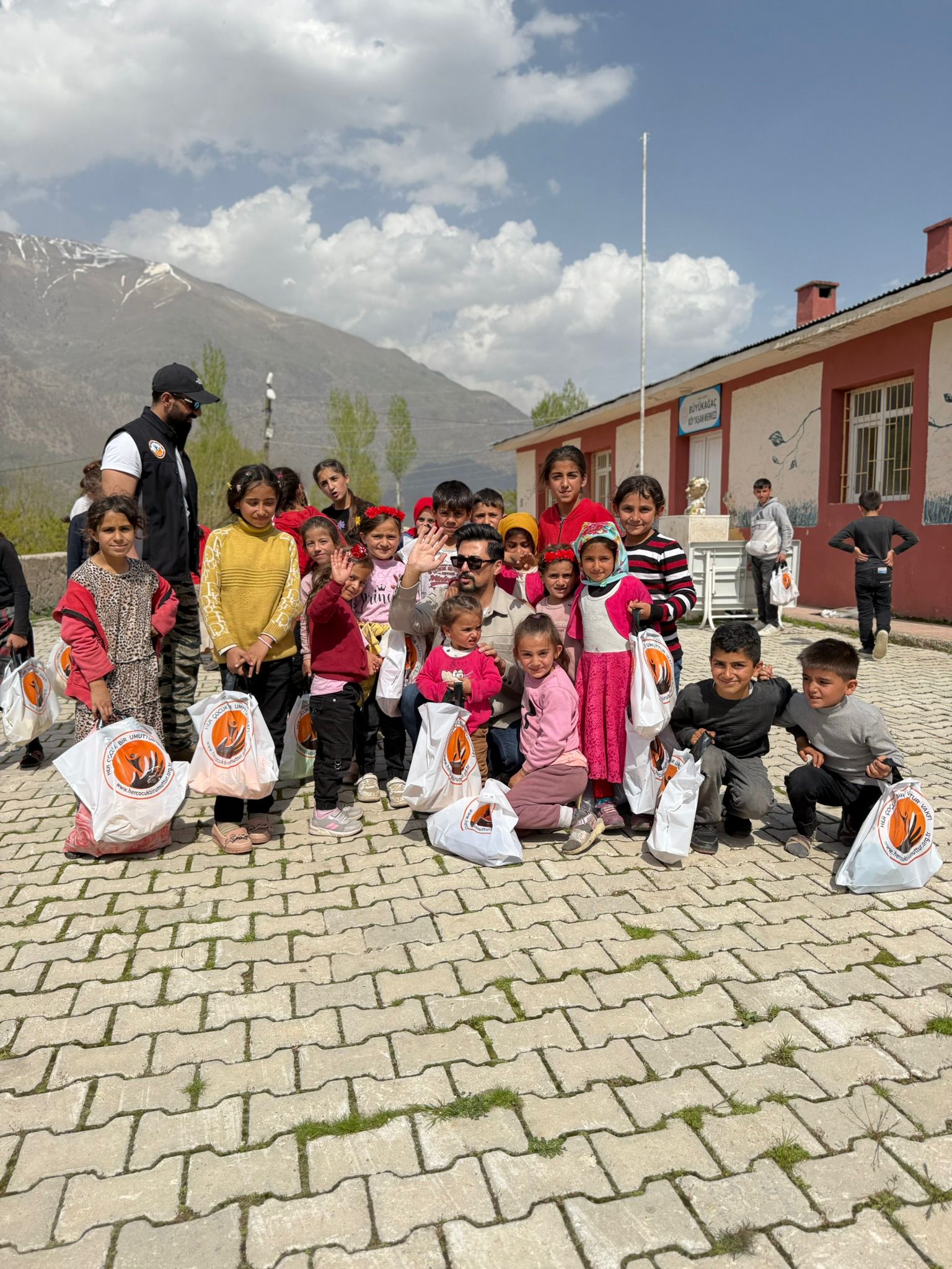 Bir Çocuğun Umudu, Bir Vakfın Yolculuğu Veysel Özaraz Anlatıyor (4)