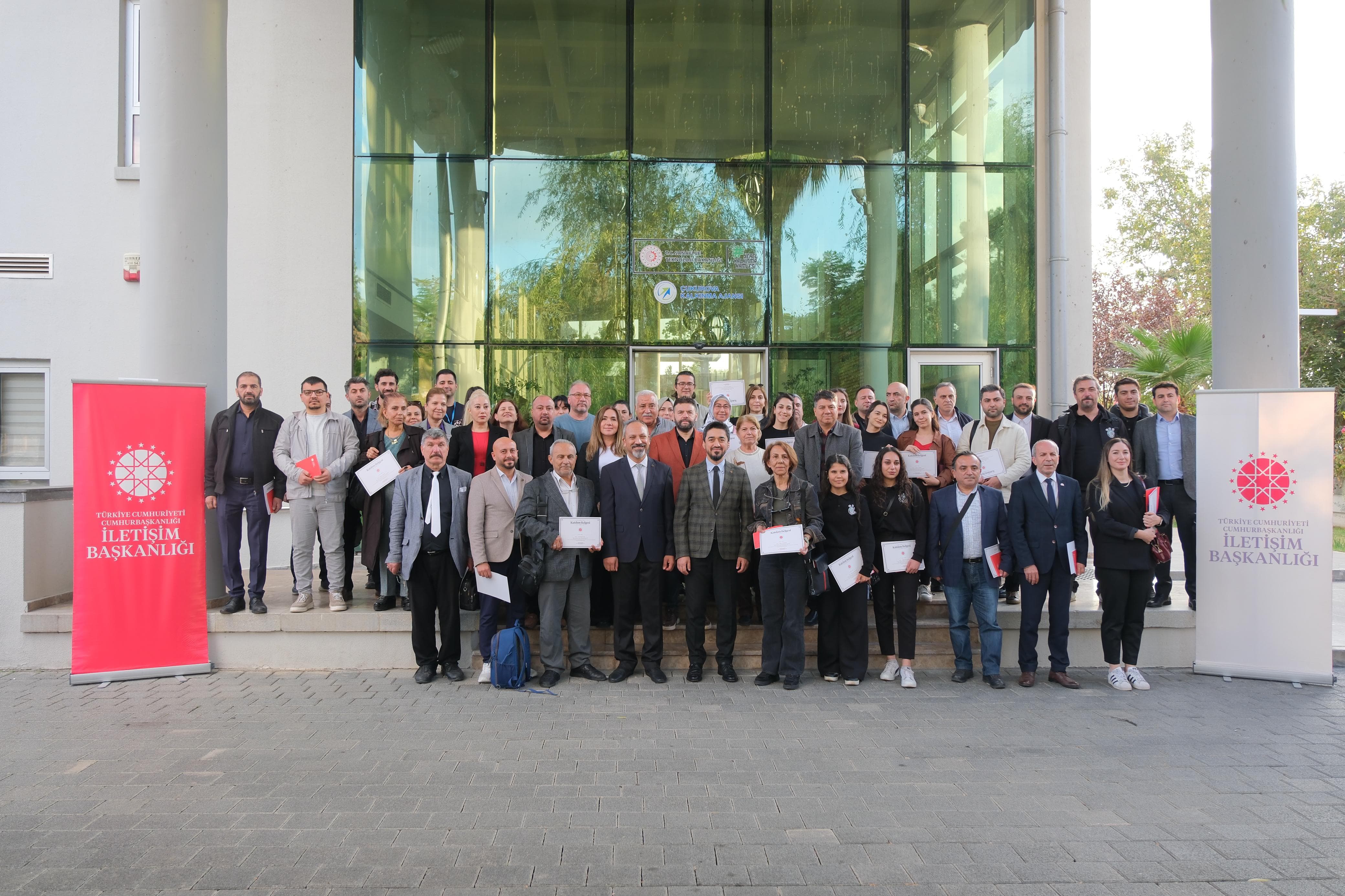 “Bir Kare, Bin Kelime” Eğitimi Adana’da Gerçekleştirildi (1)