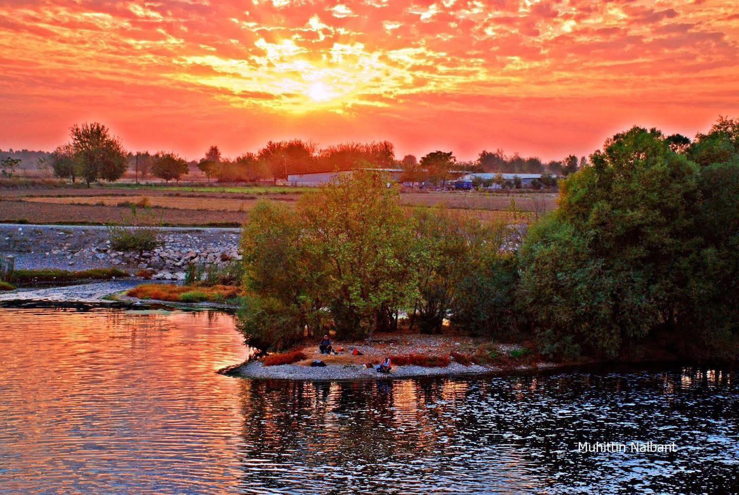 Ceyhan Nehri’nde Görsel Şölen Hemite'de Gün Batımı Bir Başka Güzel (1)