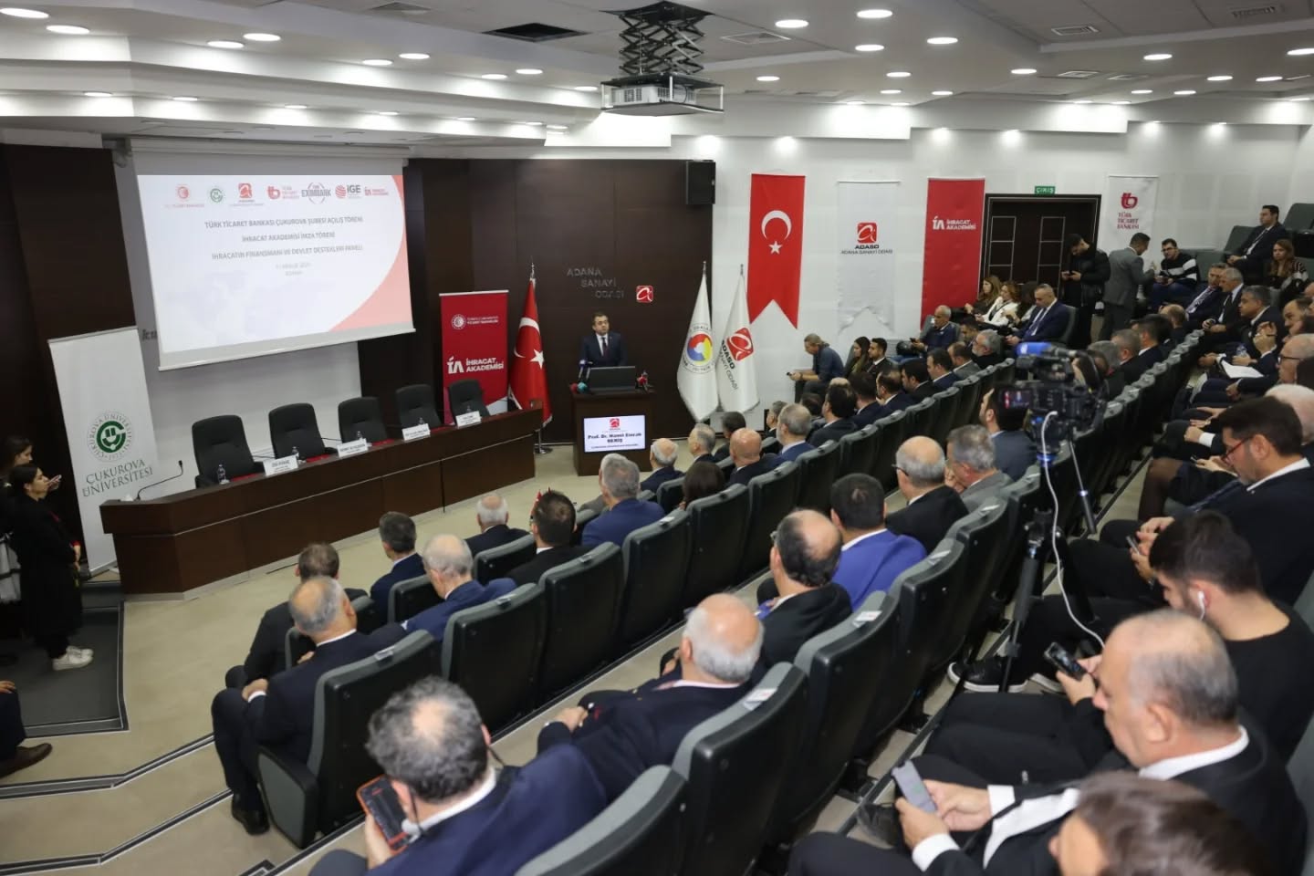 Çukurova Üniversitesi’nde İhracat Akademisi Kuruldu (1)