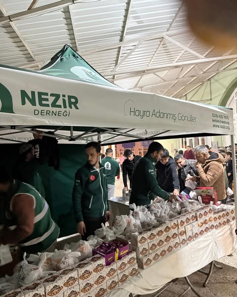 Dörtyol Nezir Derneği’nden Regaip Kandili’nde Kandil Simidi İkramı