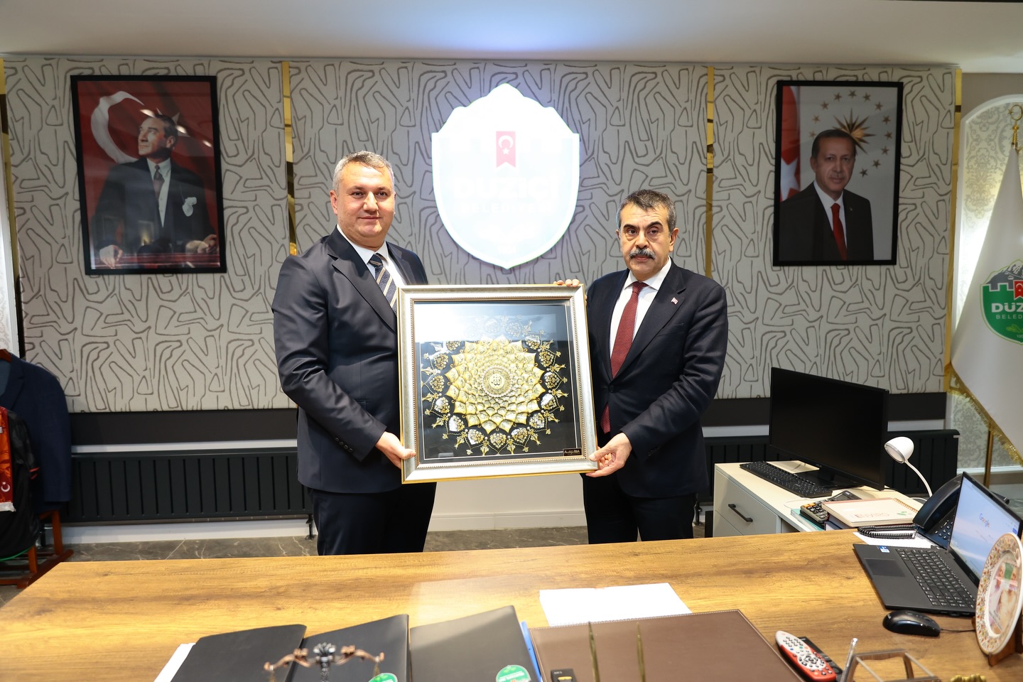 Düziçi Belediye Başkanı Mustafa İba Bakan Tekin’i Ağırladı3