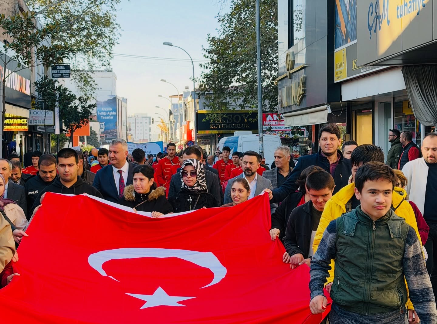 Düziçi’nde 3 Aralık Engelliler Günü Yürüyüşü (5)