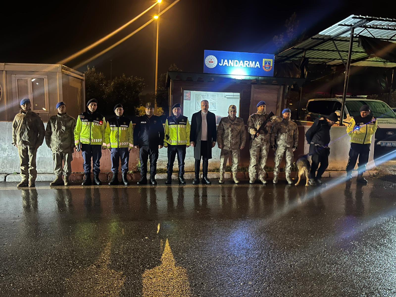 Erzin Kaymakamı Özaydın’dan Yılbaşı Denetimi (4)