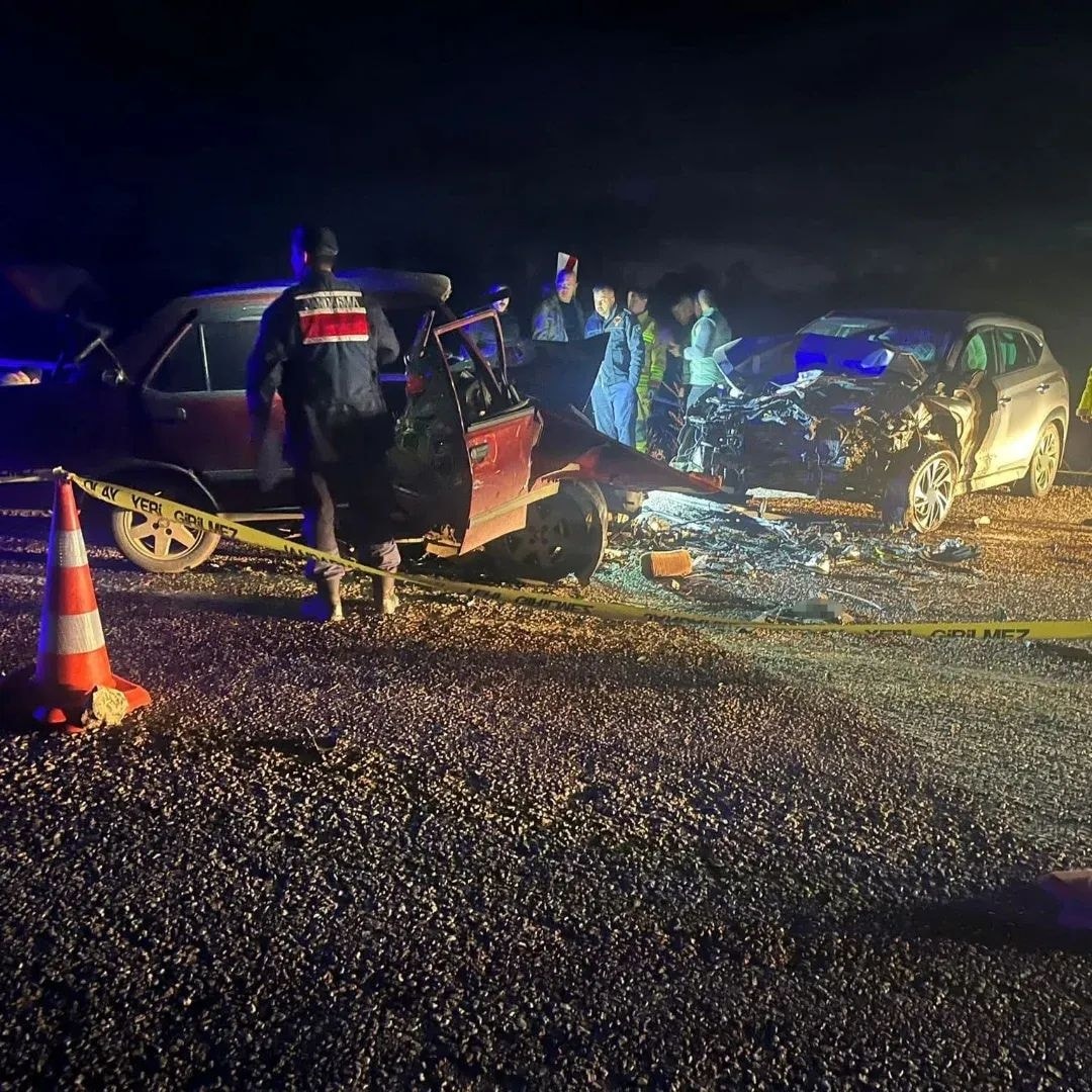 Manisa’yı Yasa Boğan Kaza 3 Kişi Hayatını Kaybetti (2)