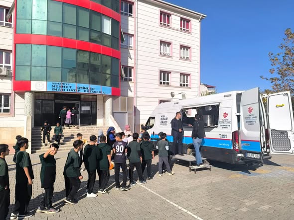 Mehmet Eminler İmam Hatip Ortaokulunda Öğrencilere Sıcak Çorba İkramı (3)