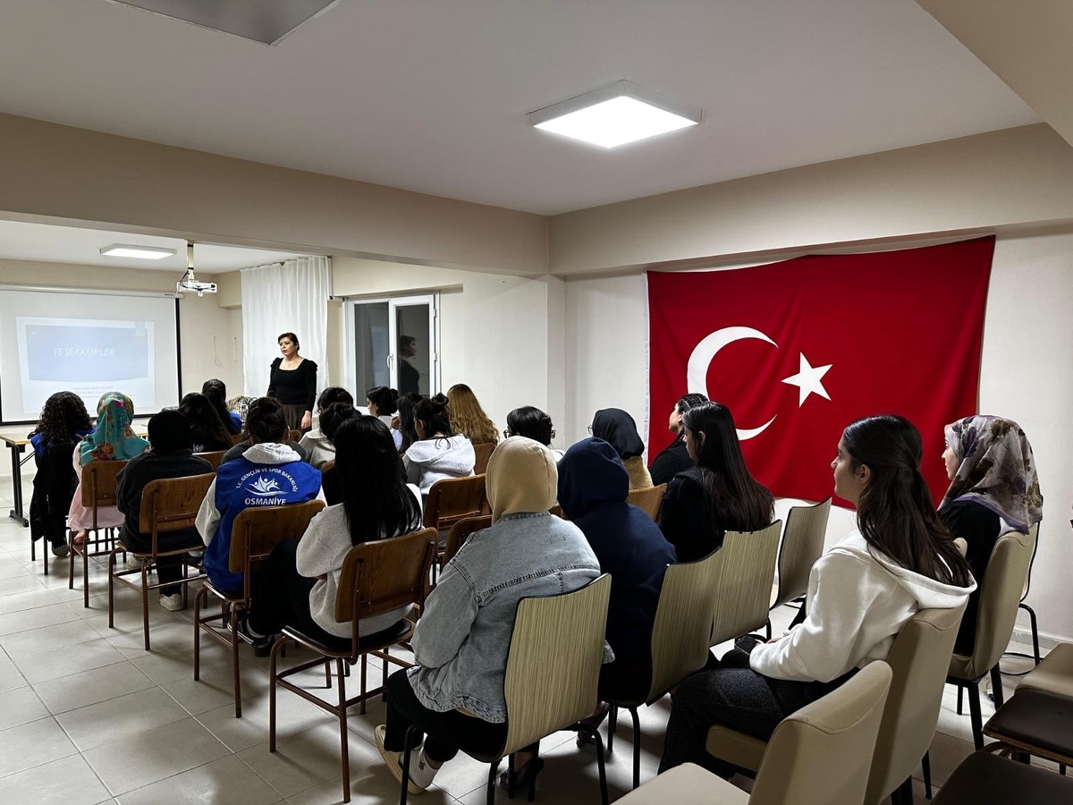 Okü Kagem’den Öğrencilere Etkili Cv Hazırlama Eğitimi2