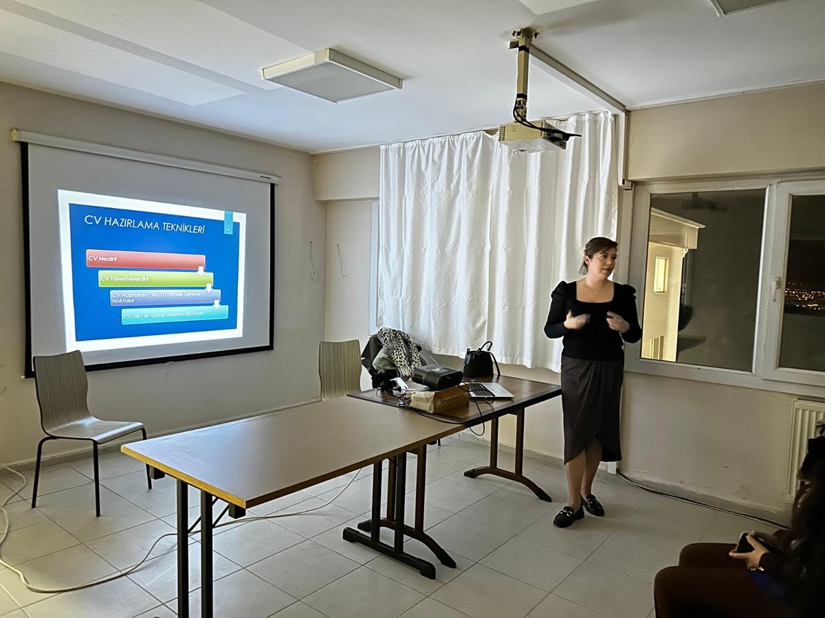 Okü Kagem’den Öğrencilere Etkili Cv Hazırlama Eğitimi3