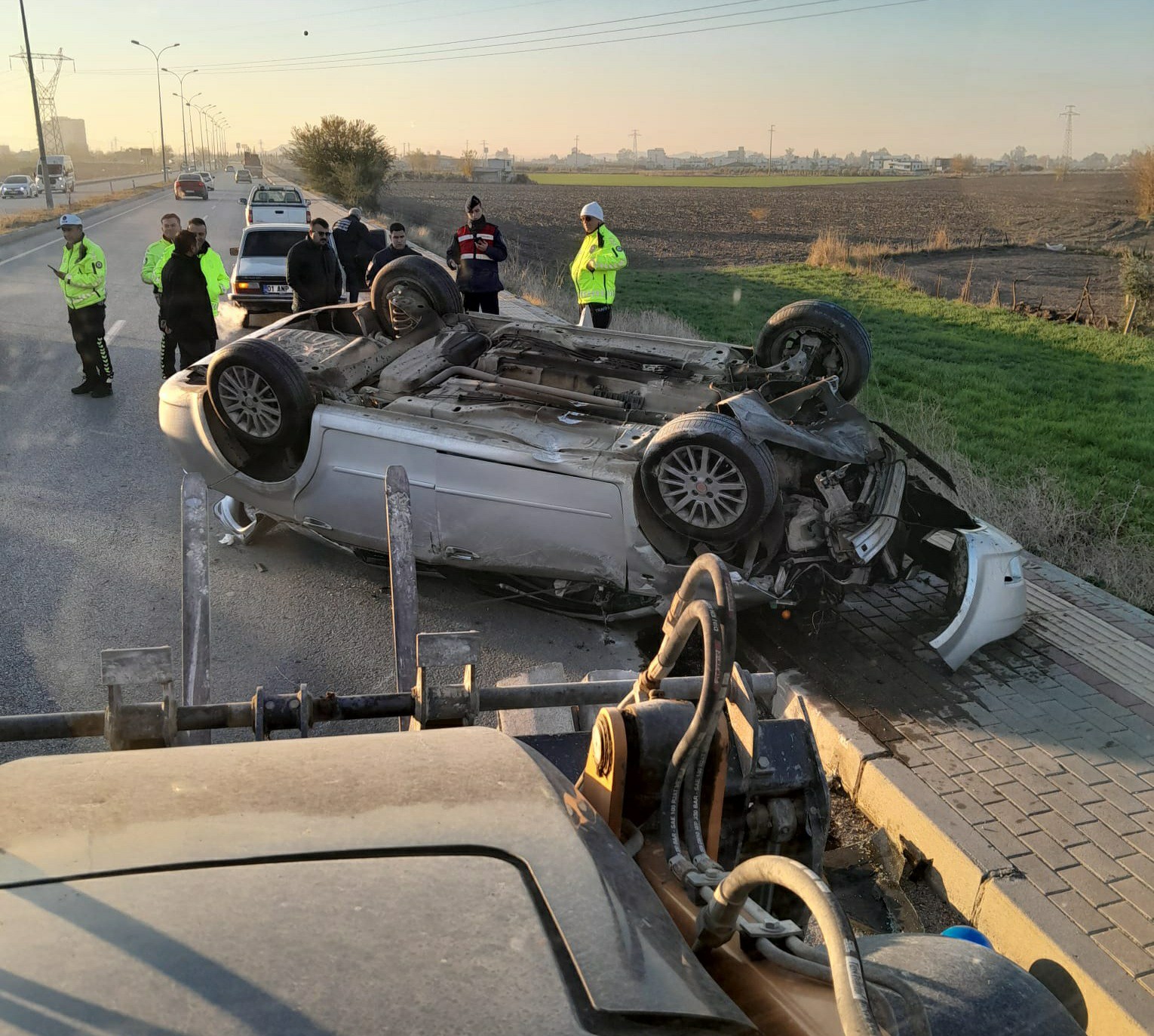 Osmaniye Çevre Yolunda Otomobil Devrildi Sürücü Yaralandı2