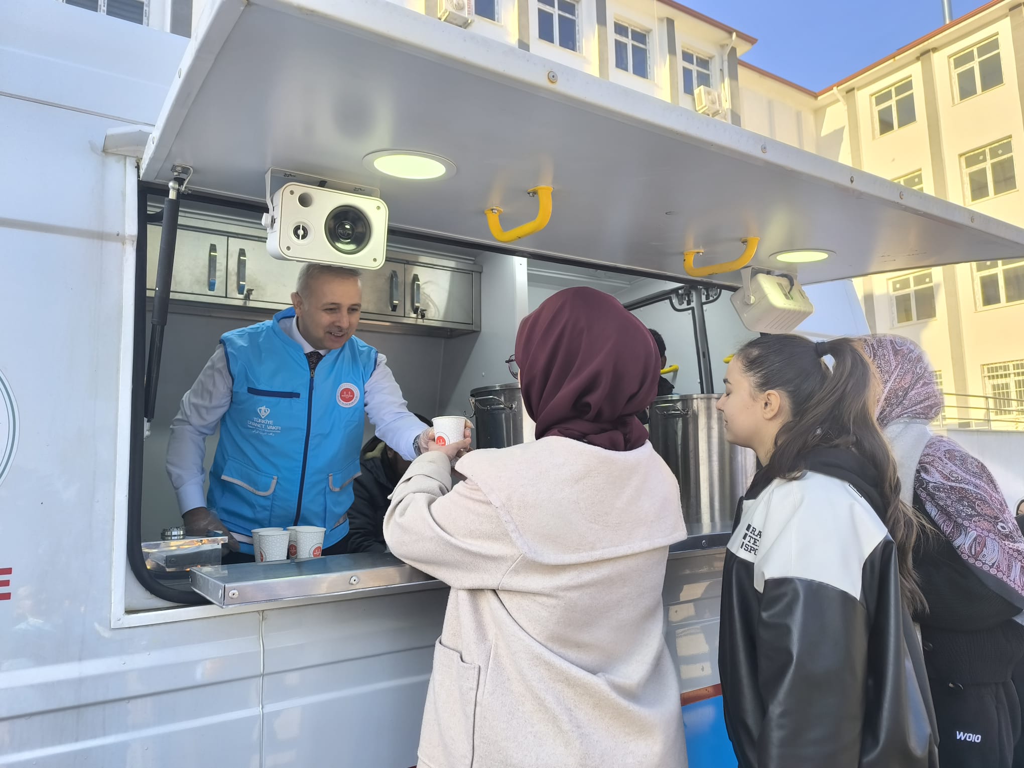 Osmaniye İl Müftülüğü Öğrencilere Sıcak Çorba Dağıttı3