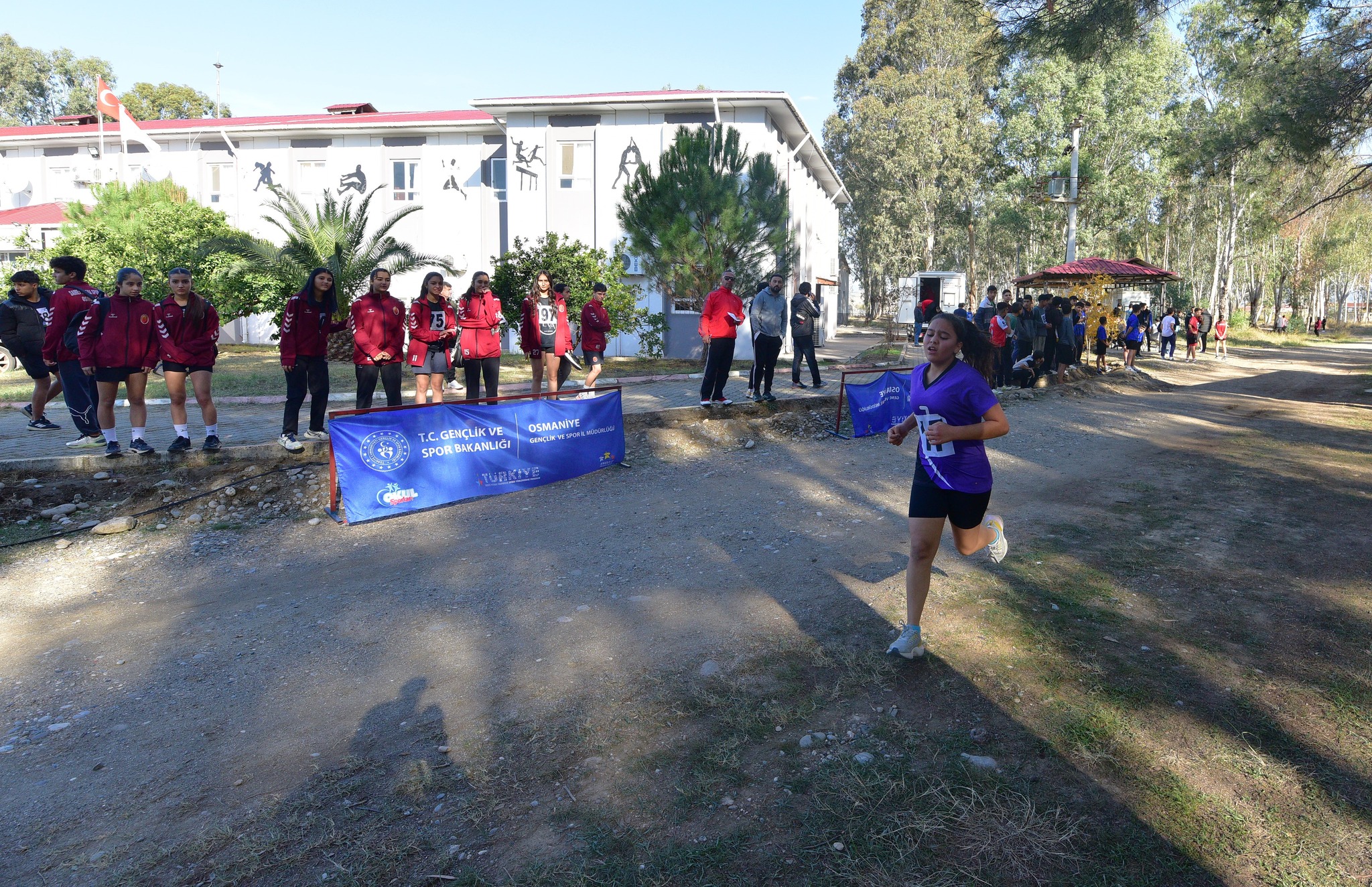 Osmaniye’de Okul Sporları Kros Müsabakaları Tamamlandı (1)