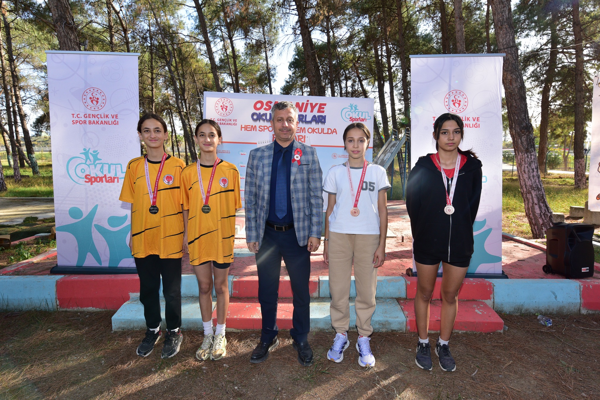 Osmaniye’de Okul Sporları Kros Müsabakaları Tamamlandı (9)