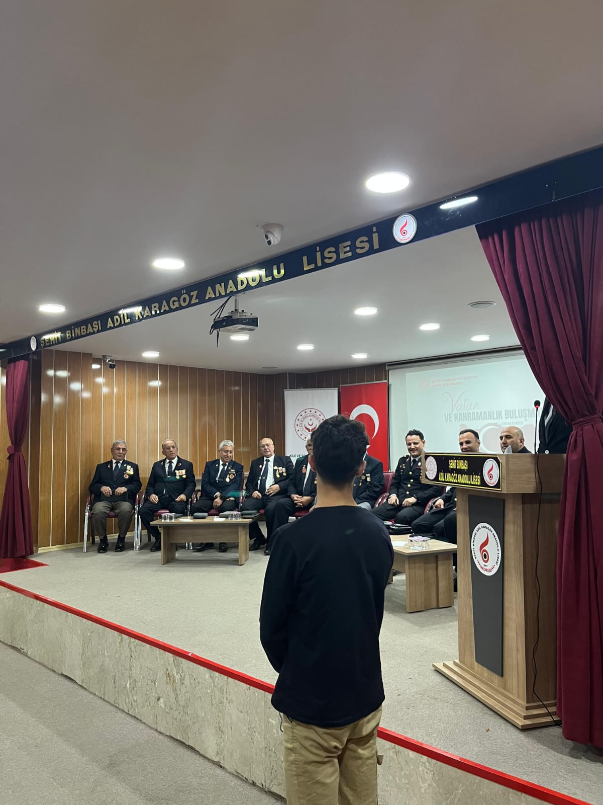 Osmaniyeli Gaziler Lisede Gençlerle Buluştu (2)