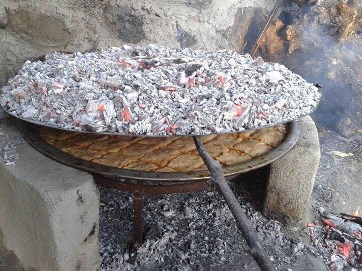 Osmaniye’nin Meşhur Etli Kömbesi Yöresel Lezzet Sofraların Baş Tacı (1)